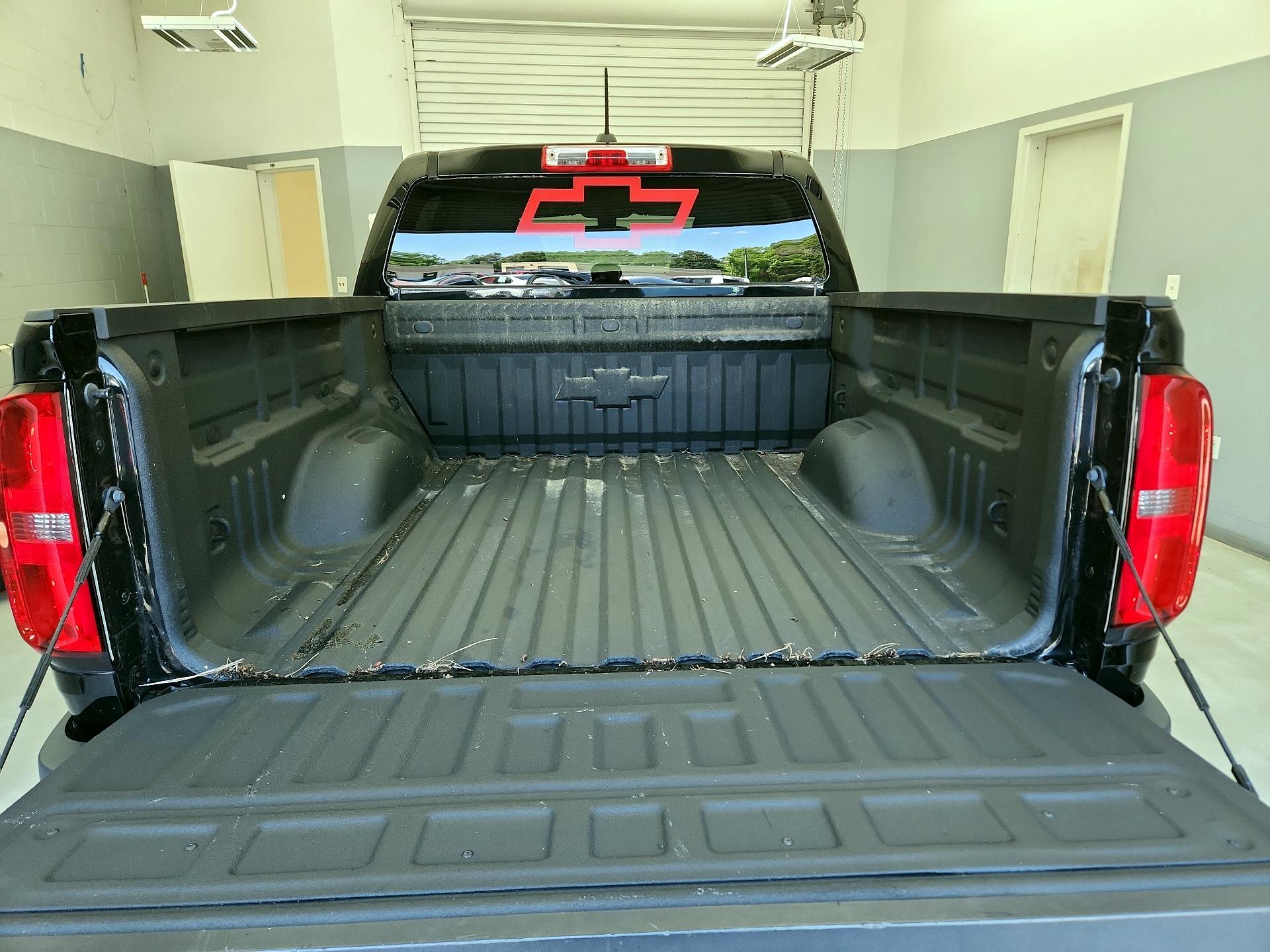 Thumbnail: 2021 Chevrolet Colorado - 20