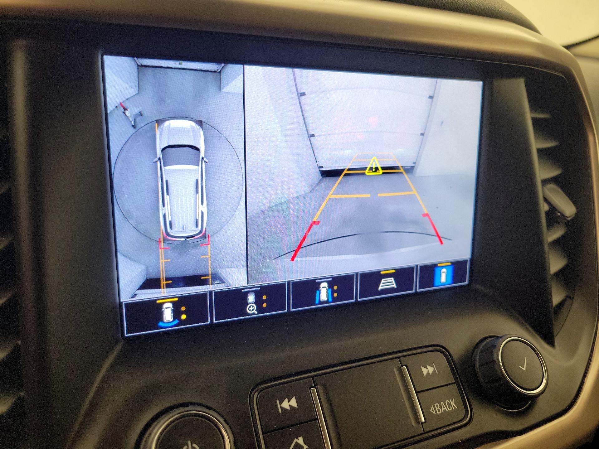 Thumbnail: 2023 GMC Acadia - 15