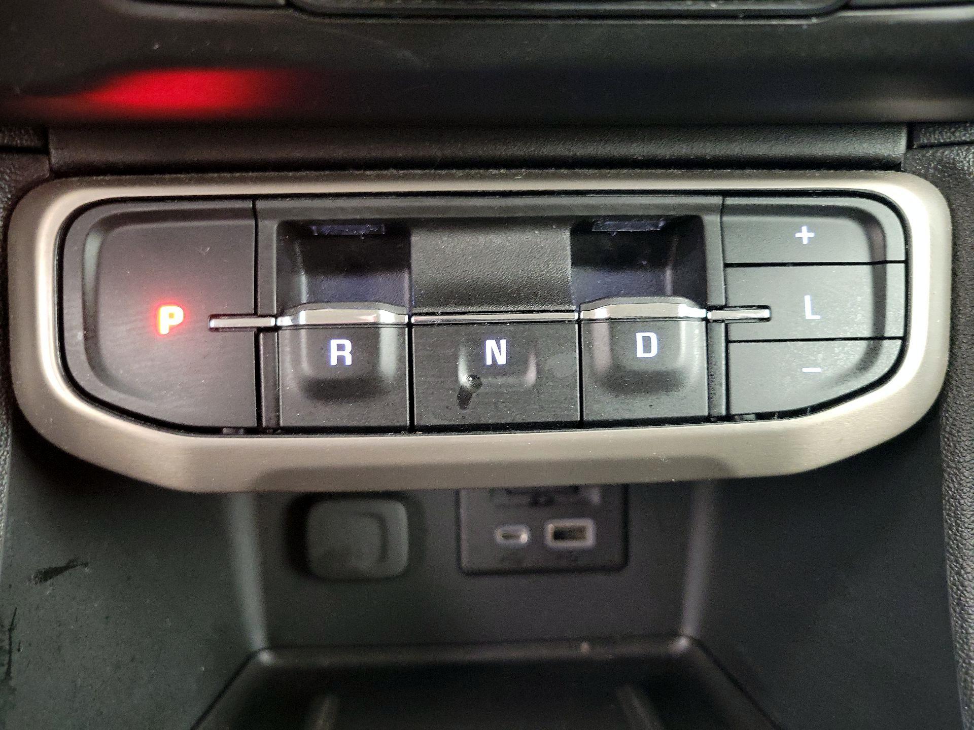 Thumbnail: 2023 GMC Acadia - 18