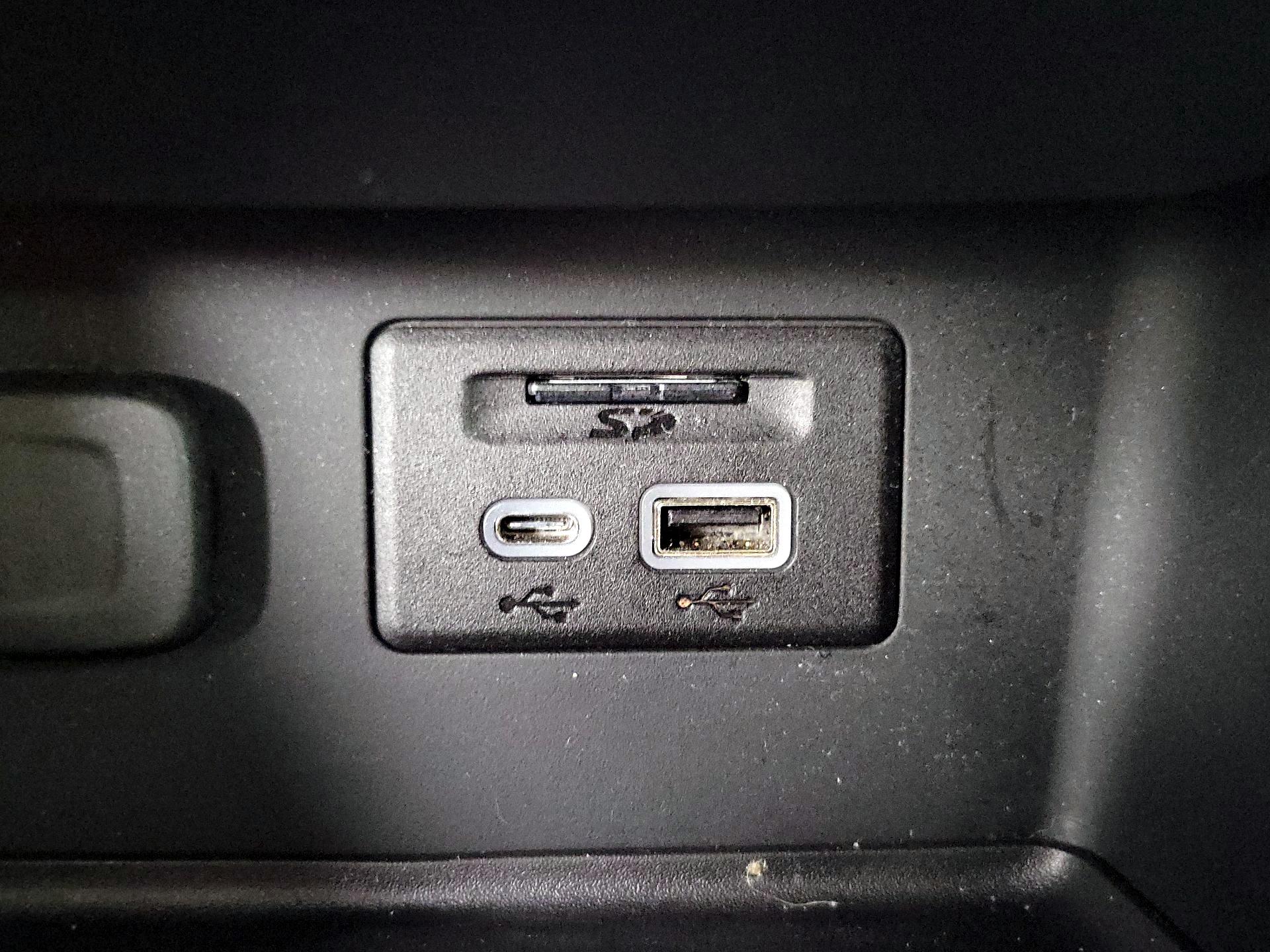 Thumbnail: 2023 GMC Acadia - 19