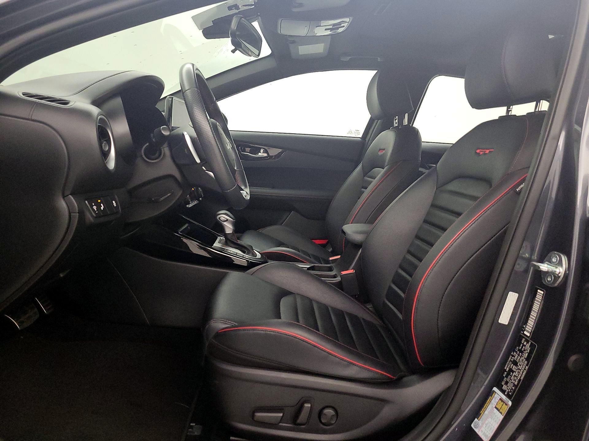 Thumbnail: 2023 Kia Forte - 11