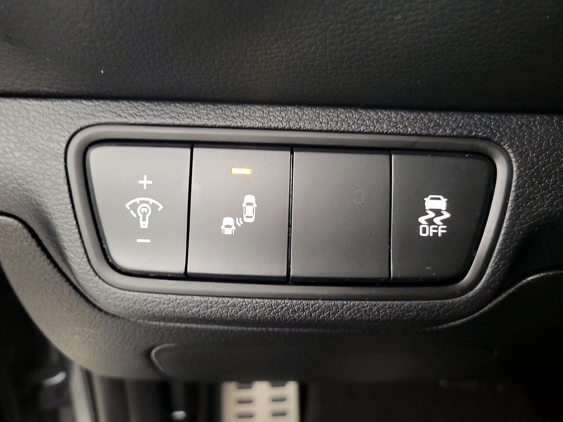 Thumbnail: 2023 Kia Forte - 13