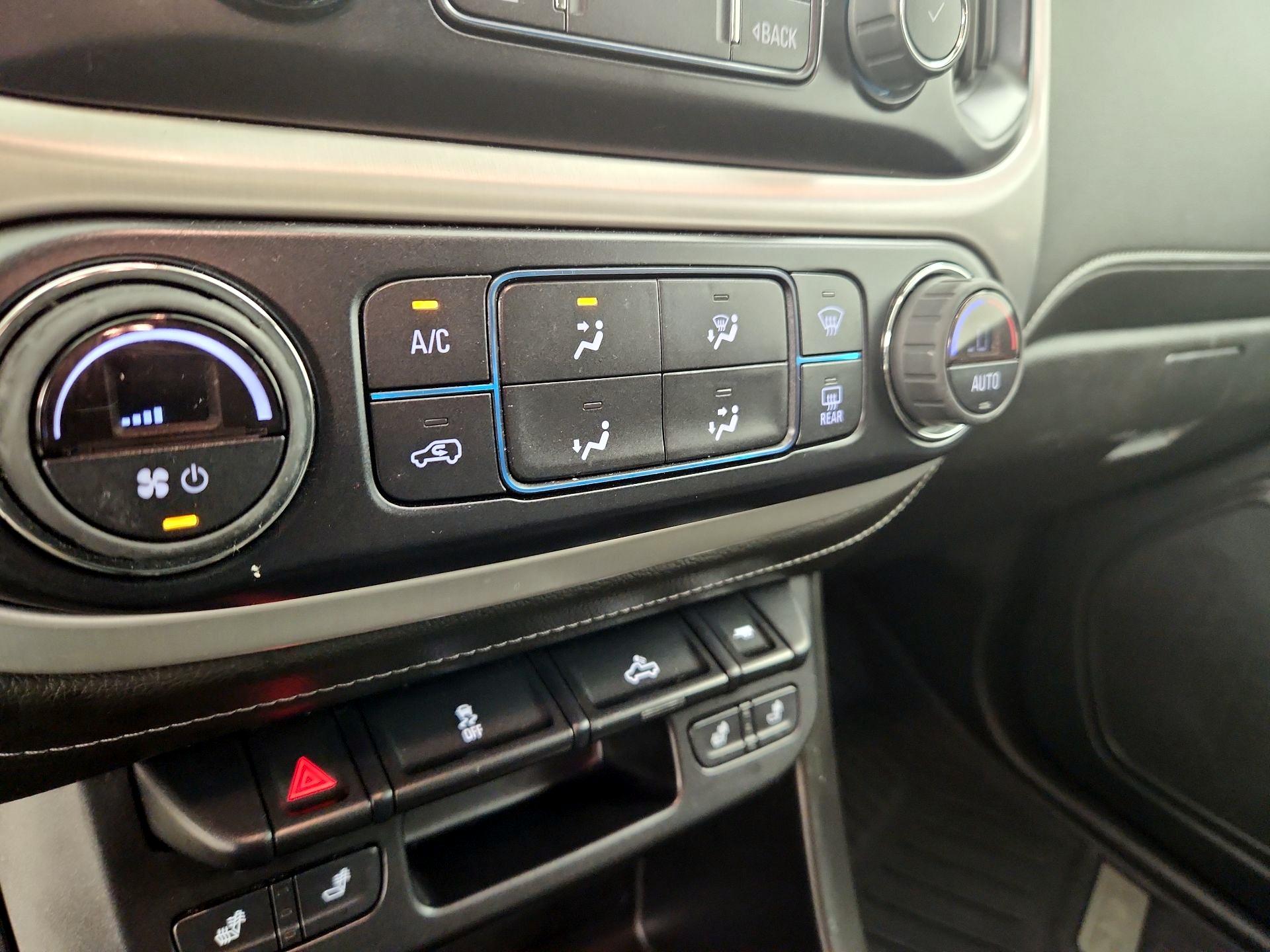 Thumbnail: 2022 GMC Canyon - 16