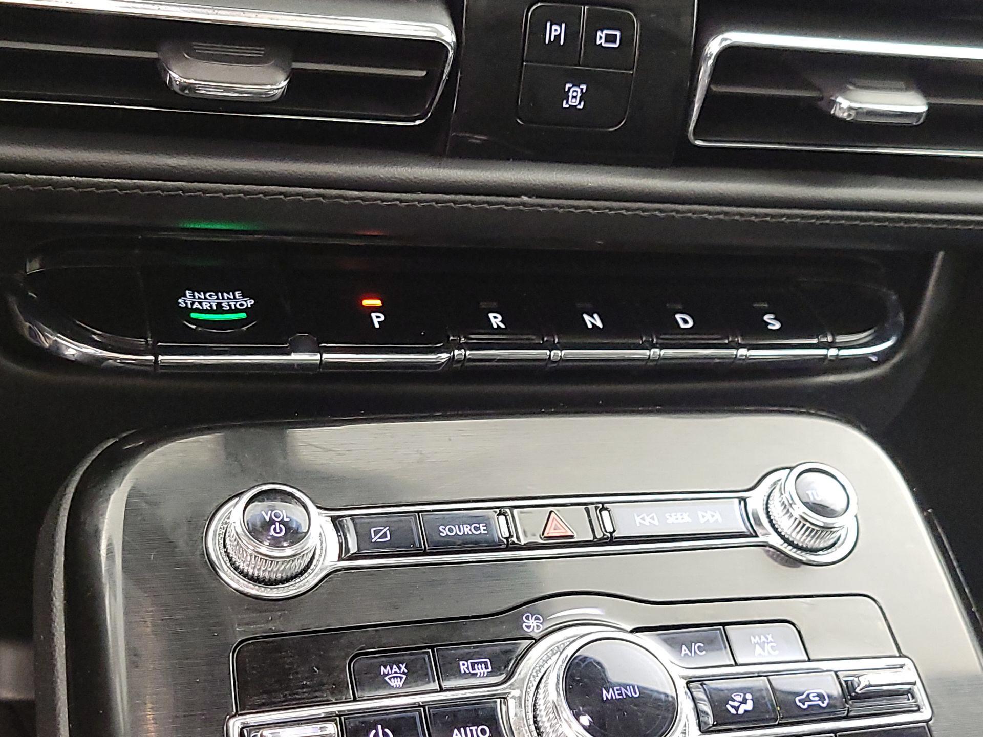 Thumbnail: 2022 Lincoln Nautilus - 18