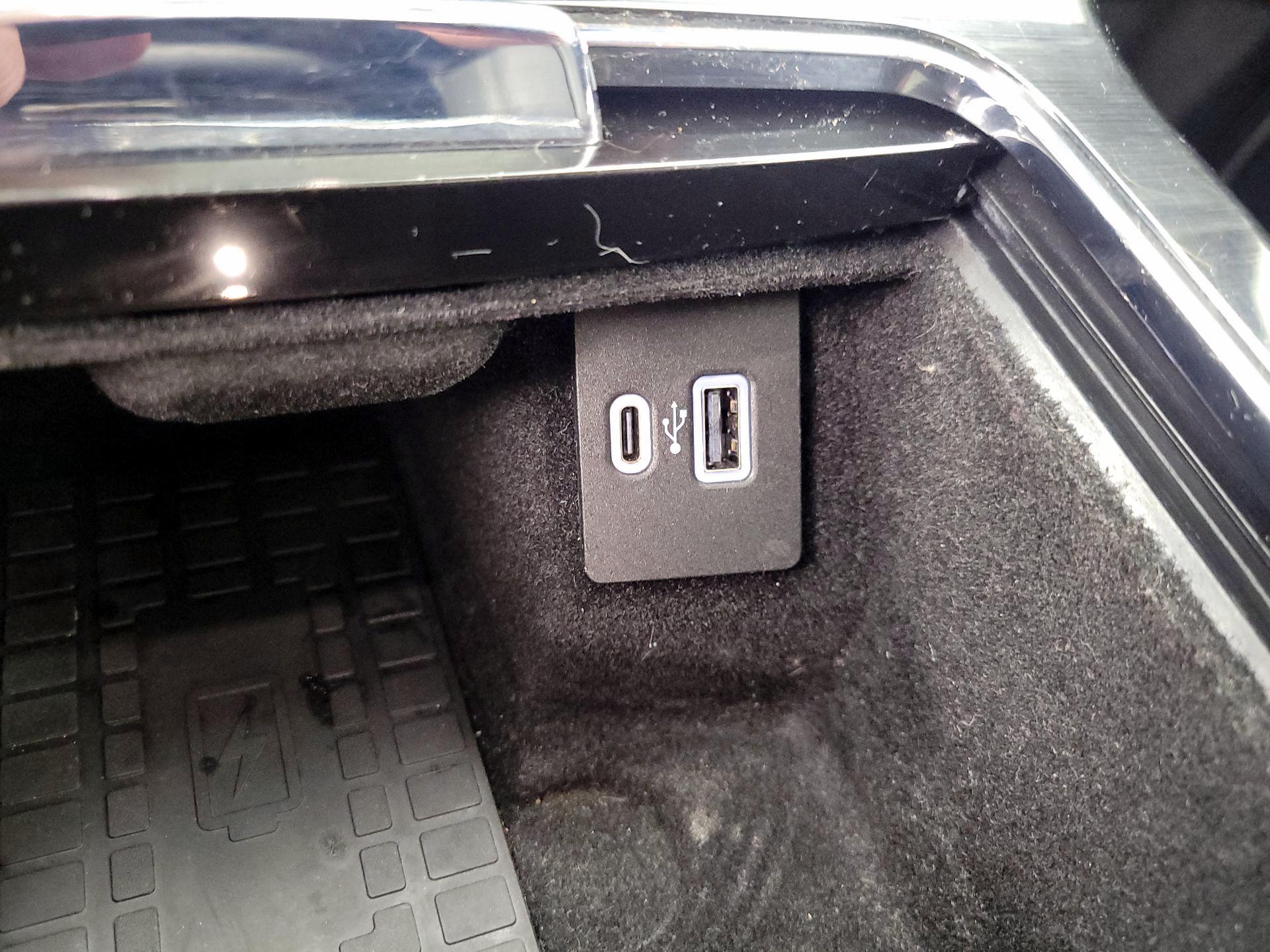 Thumbnail: 2022 Lincoln Nautilus - 19