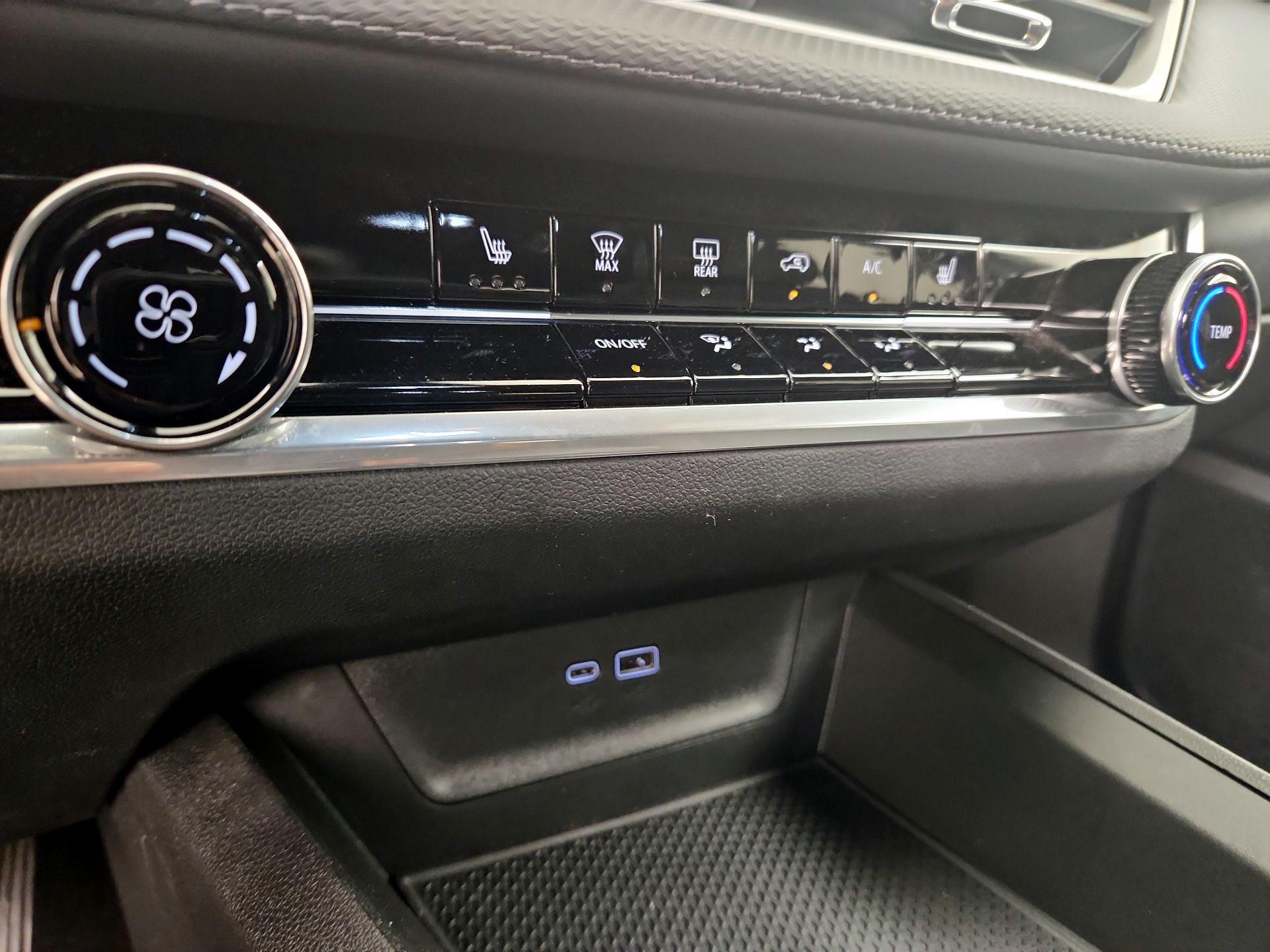 Thumbnail: 2025 Chevrolet Equinox - 16