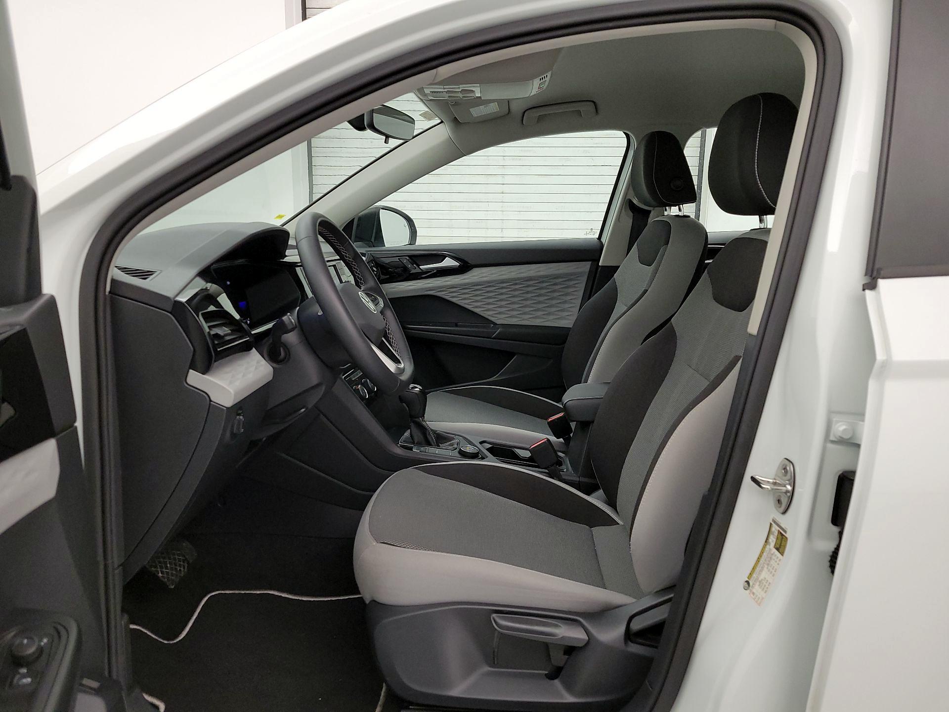 Thumbnail: 2023 Volkswagen Taos - 11