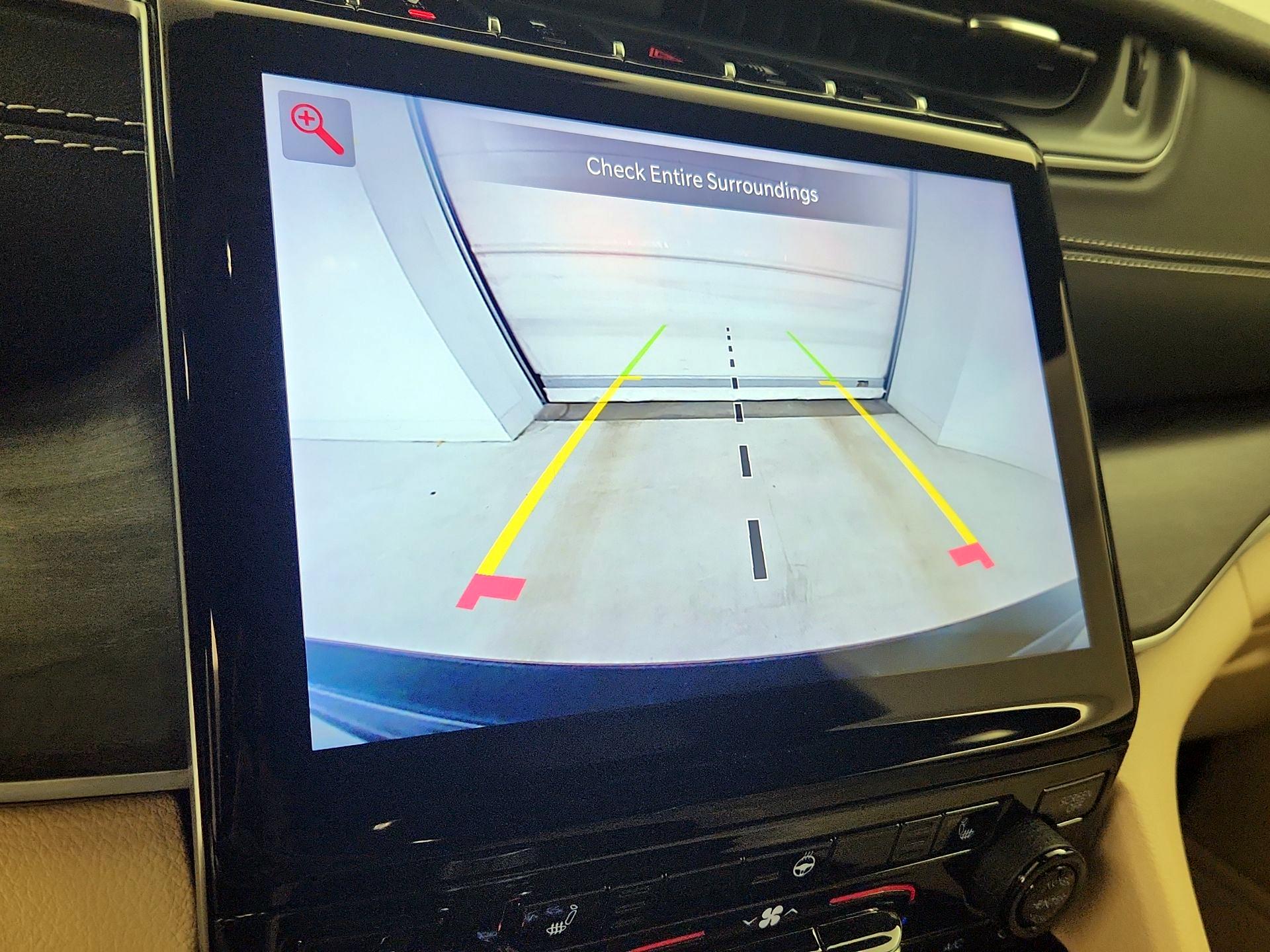 Thumbnail: 2023 Jeep Grand Cherokee - 15