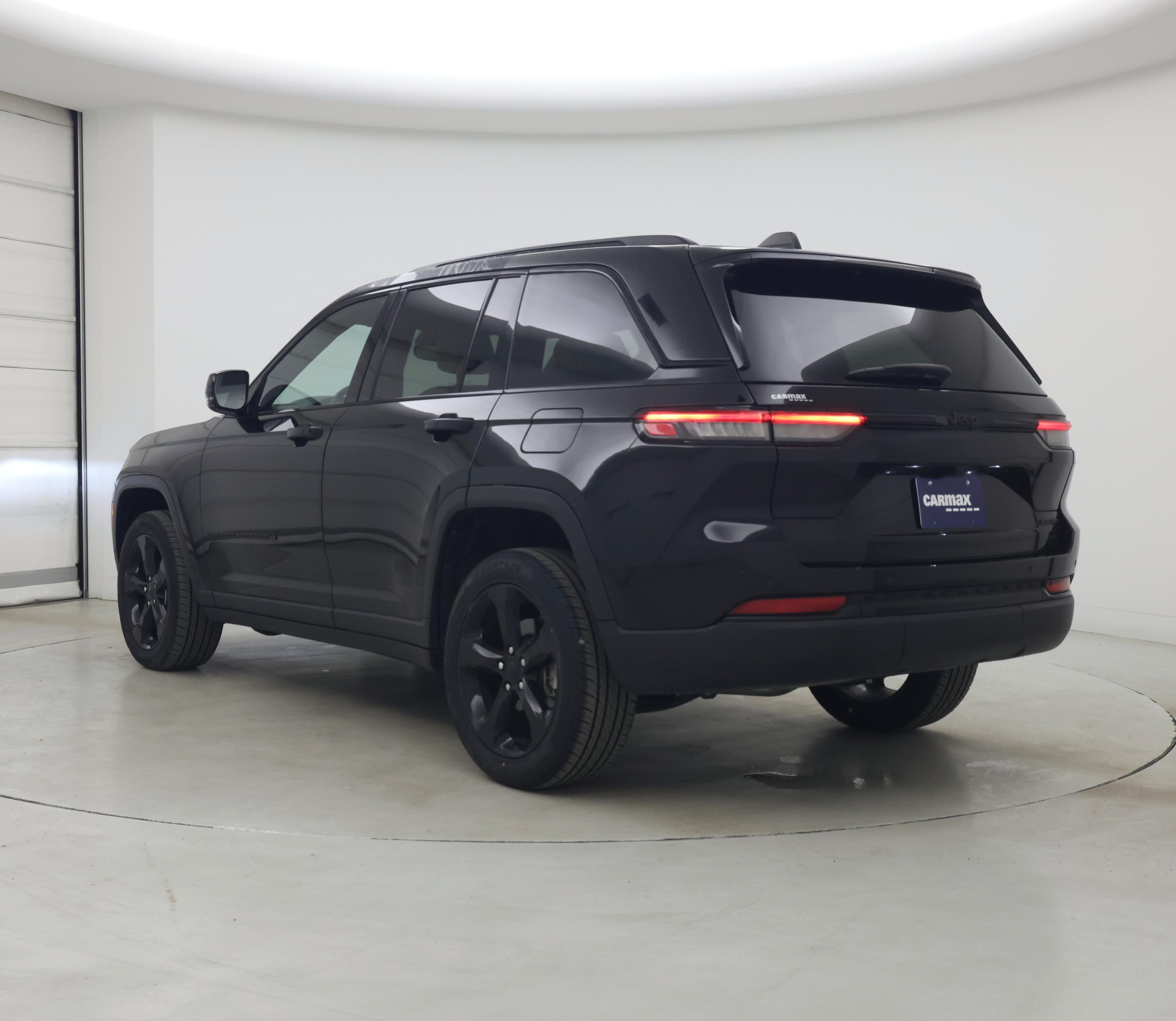 Thumbnail: 2023 Jeep Grand Cherokee - 2