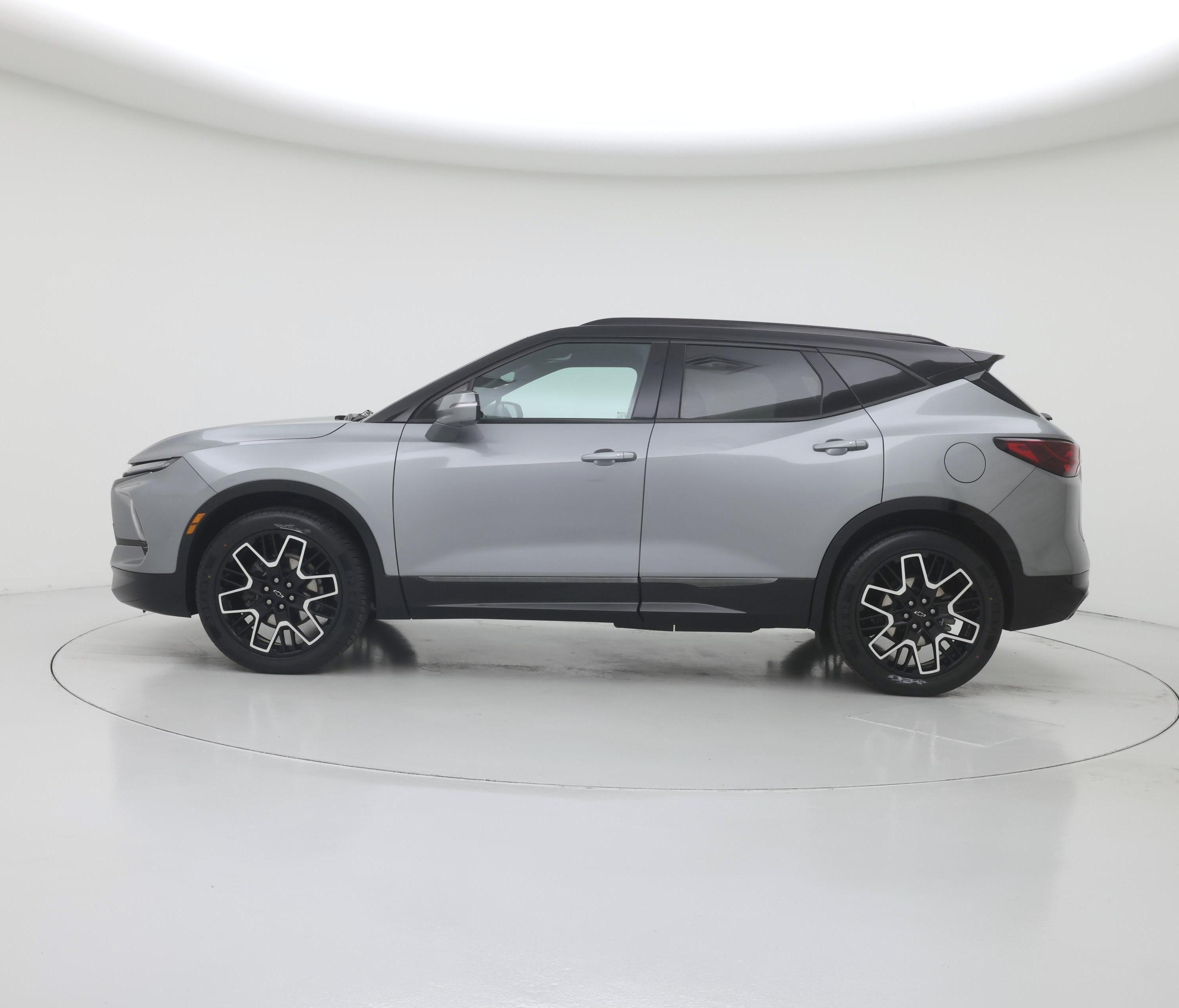 Thumbnail: 2023 Chevrolet Blazer - 3