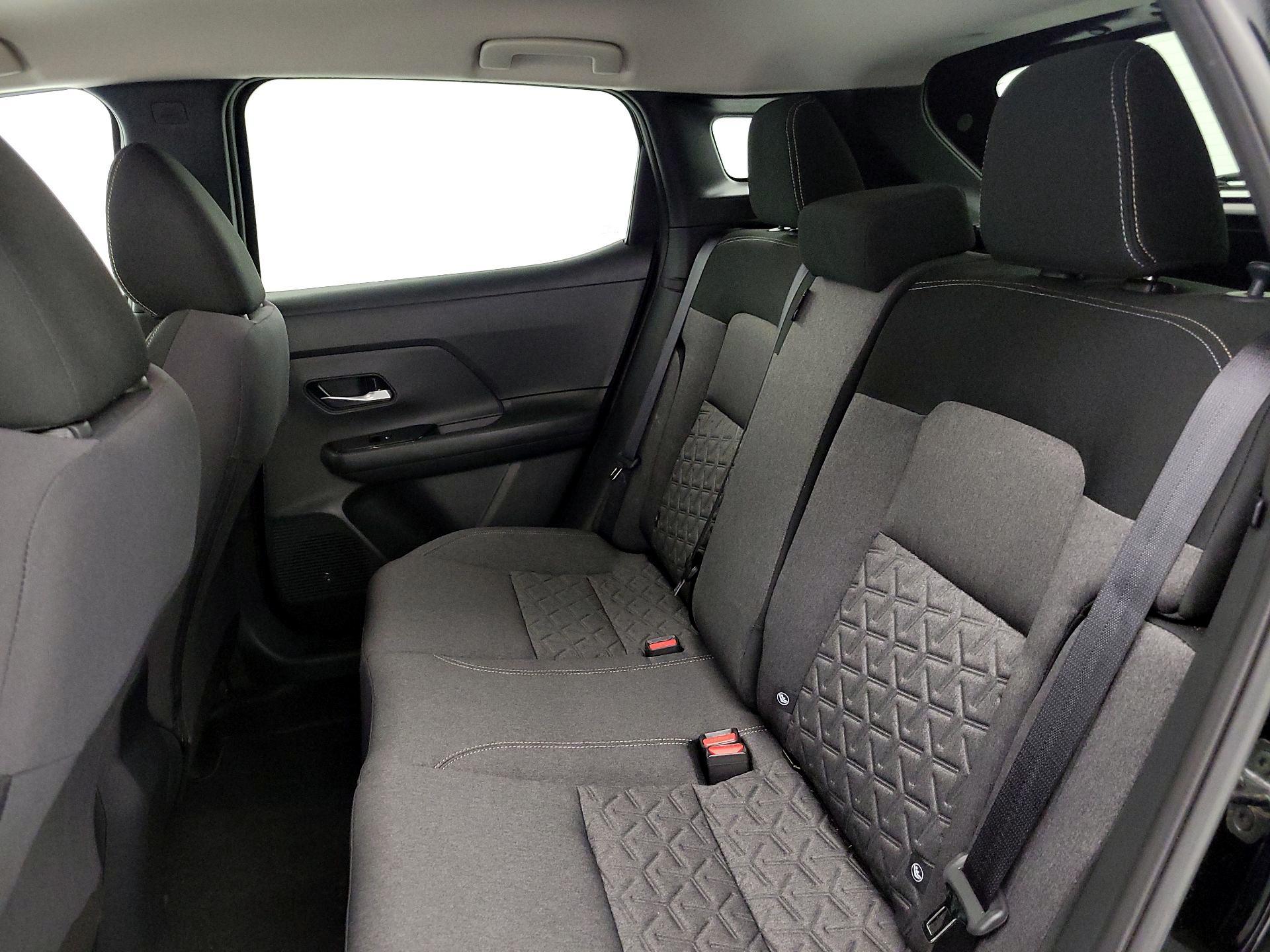 Thumbnail: 2025 Nissan Kicks - 18