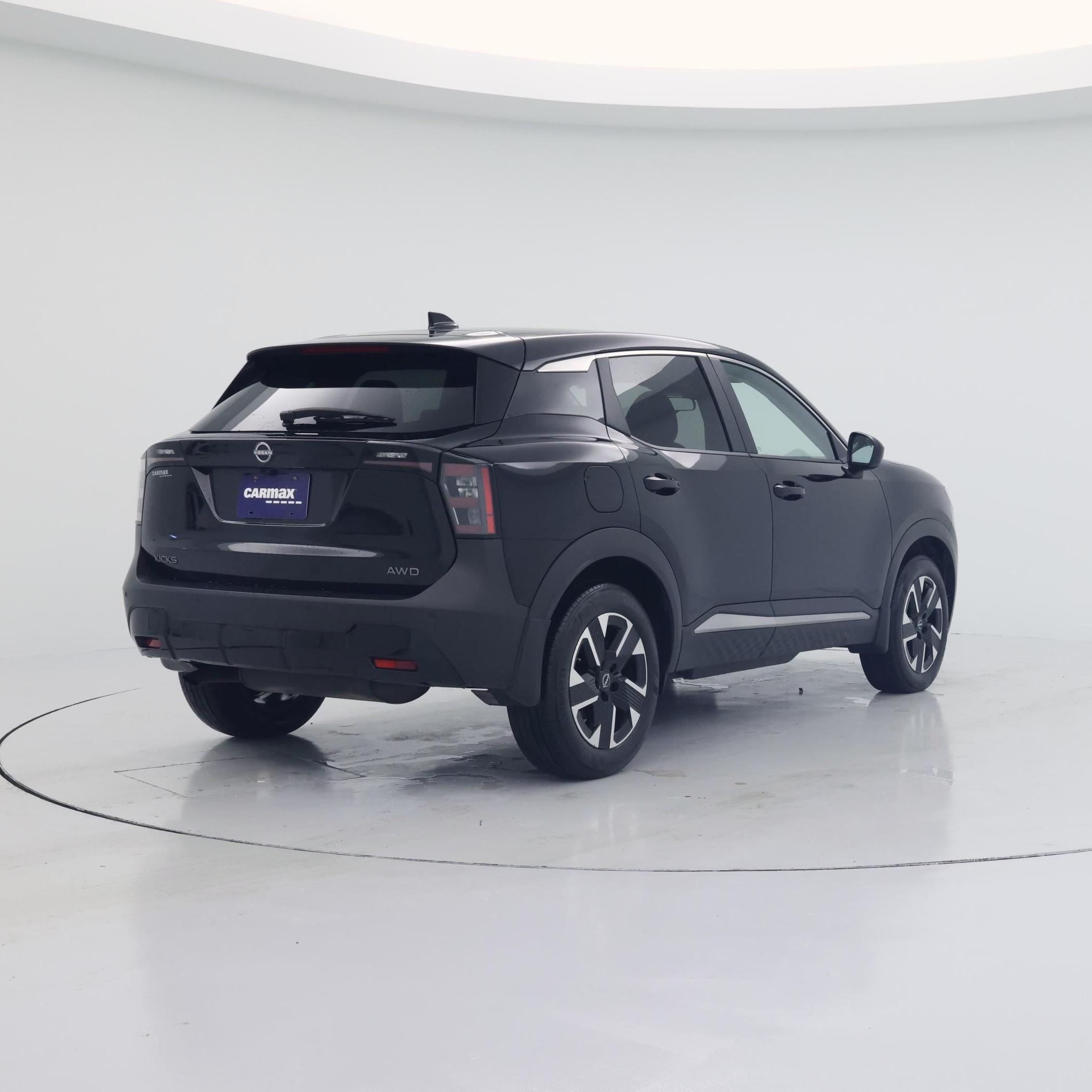 Thumbnail: 2025 Nissan Kicks - 8