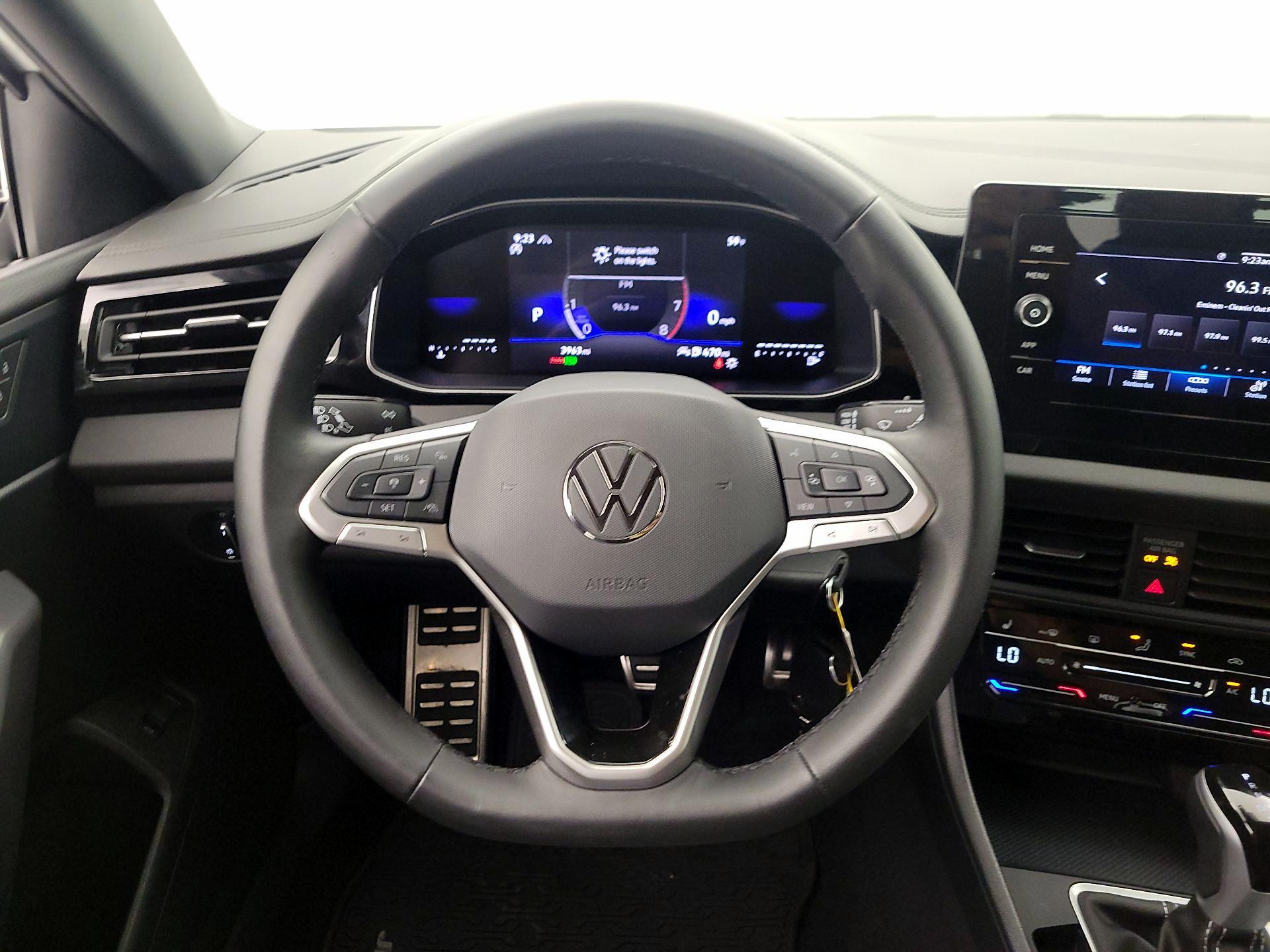 Thumbnail: 2025 Volkswagen Jetta - 10