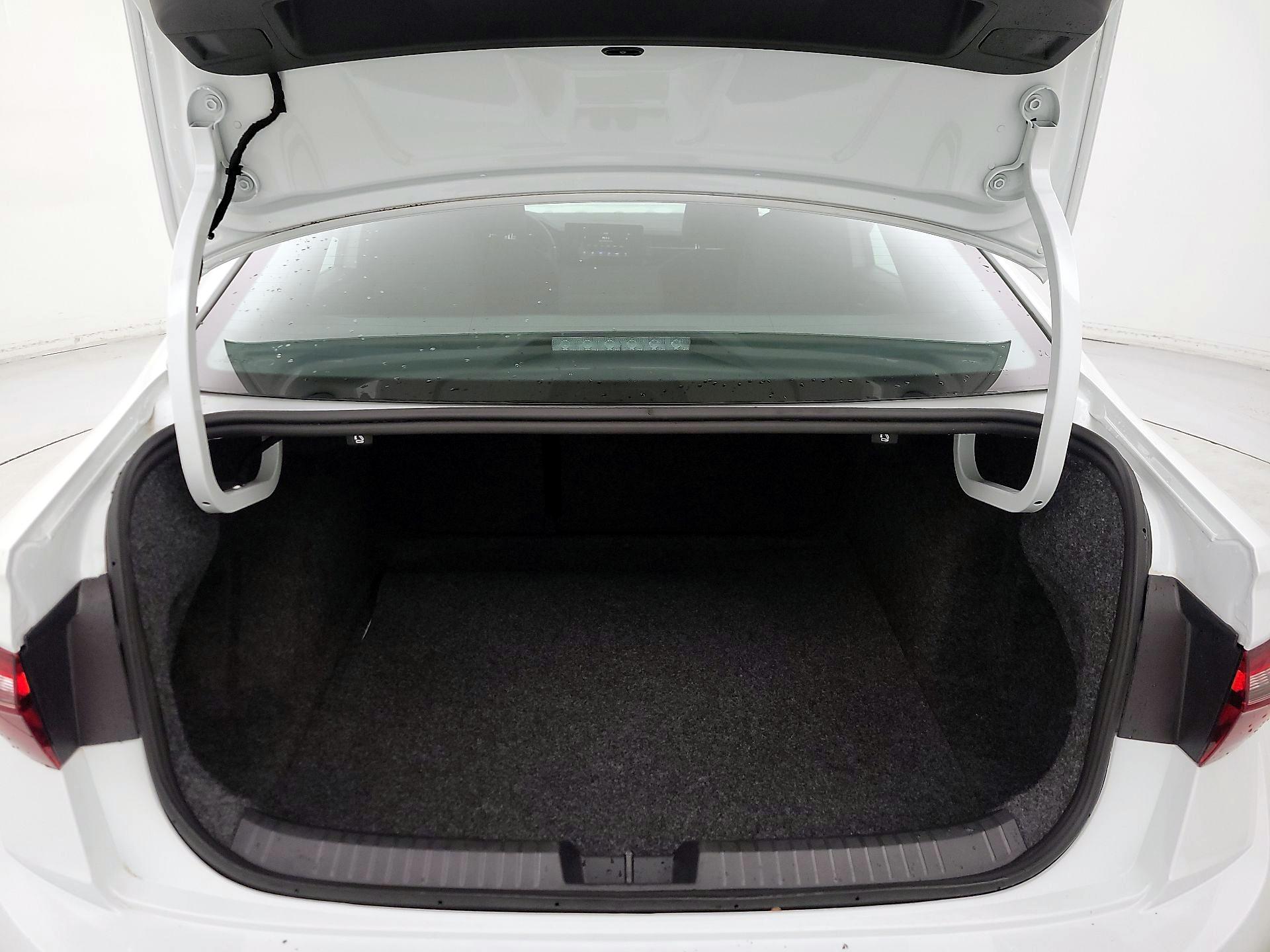 Thumbnail: 2025 Volkswagen Jetta - 20