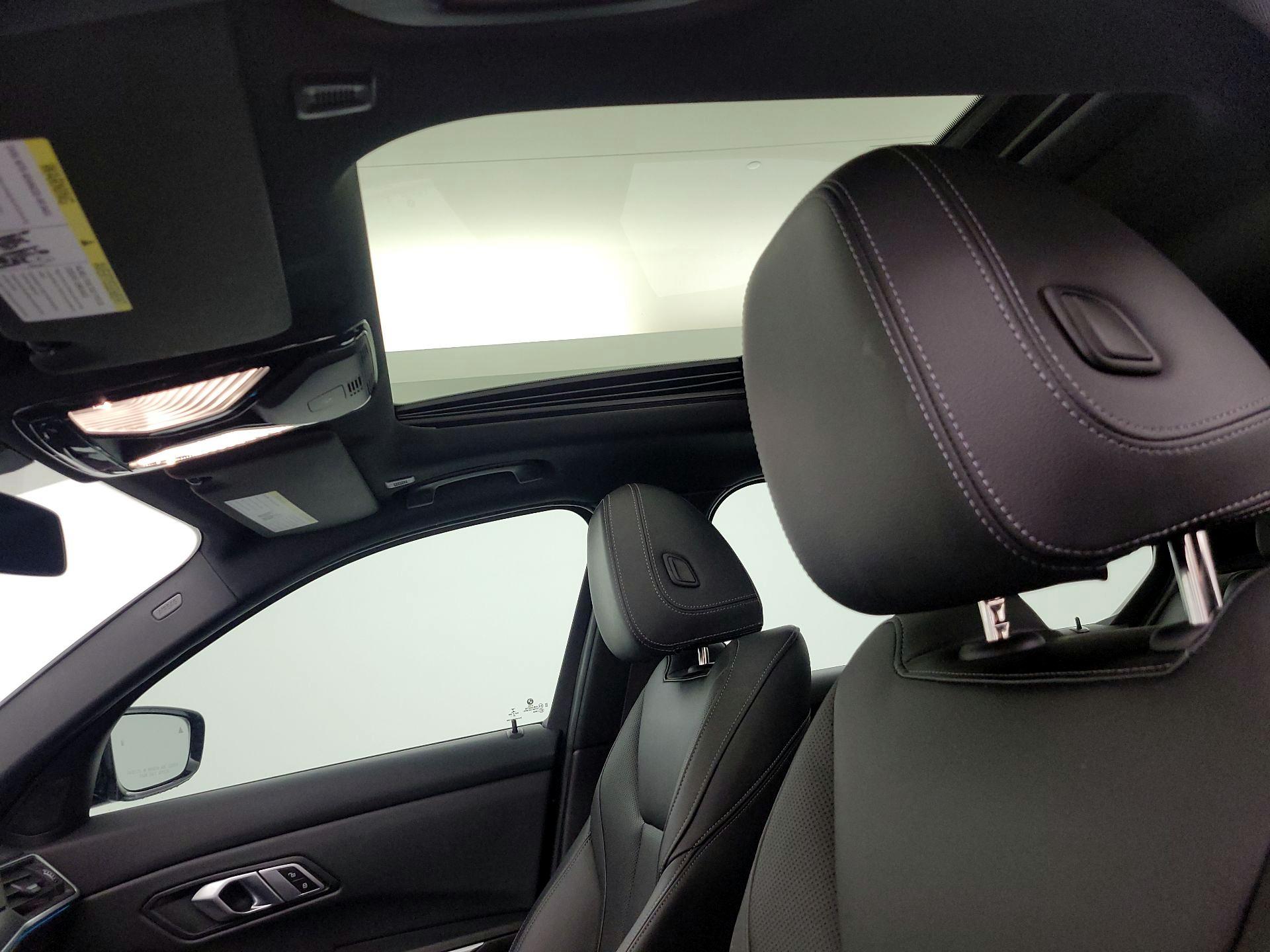 Thumbnail: 2023 BMW 3 Series - 20