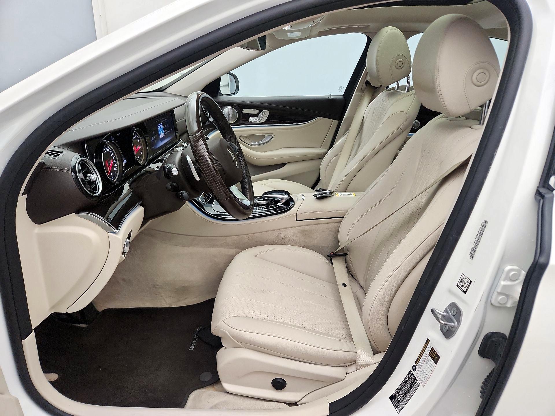 Thumbnail: 2017 Mercedes-Benz E-Class - 11