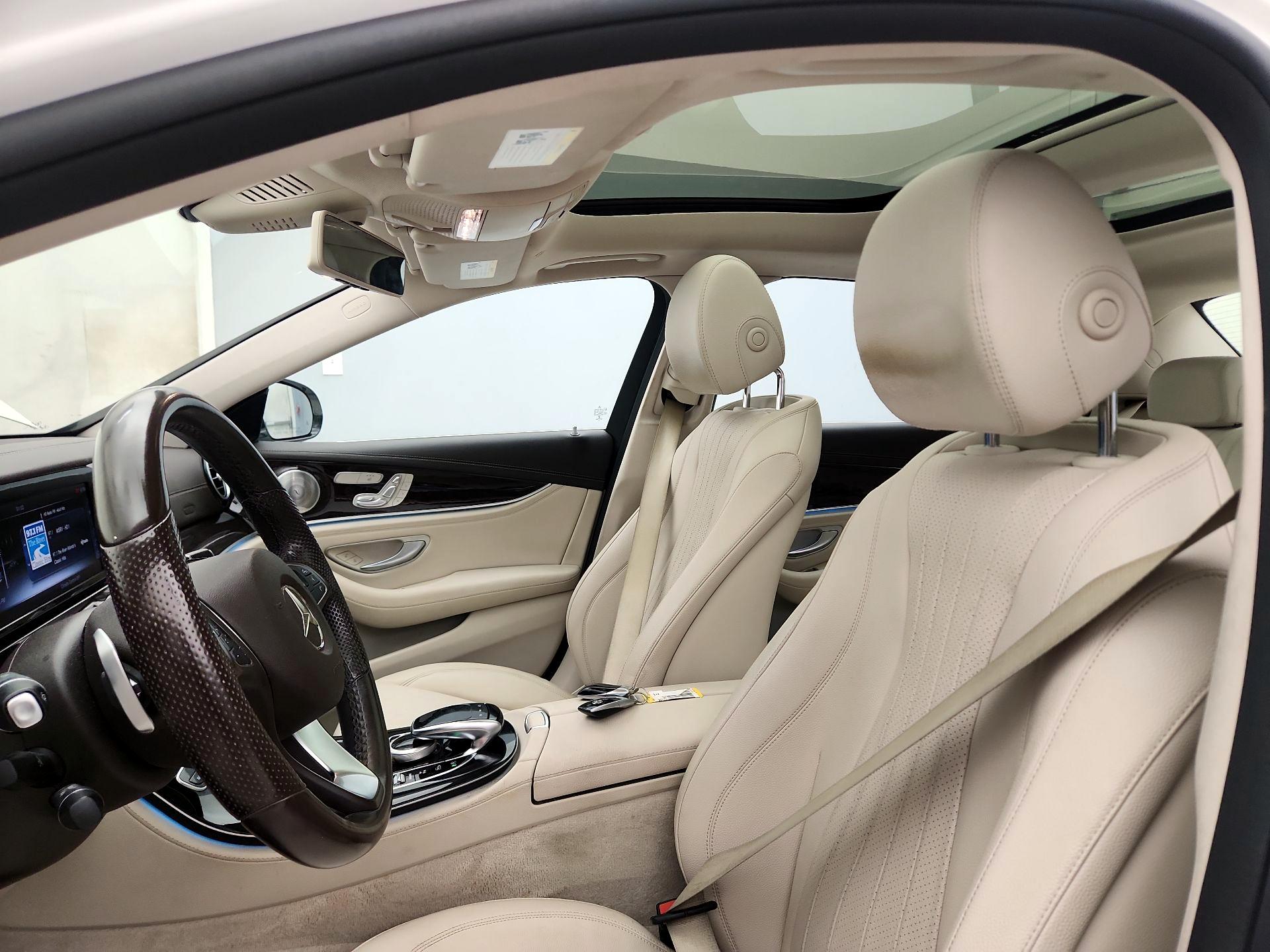 Thumbnail: 2017 Mercedes-Benz E-Class - 19