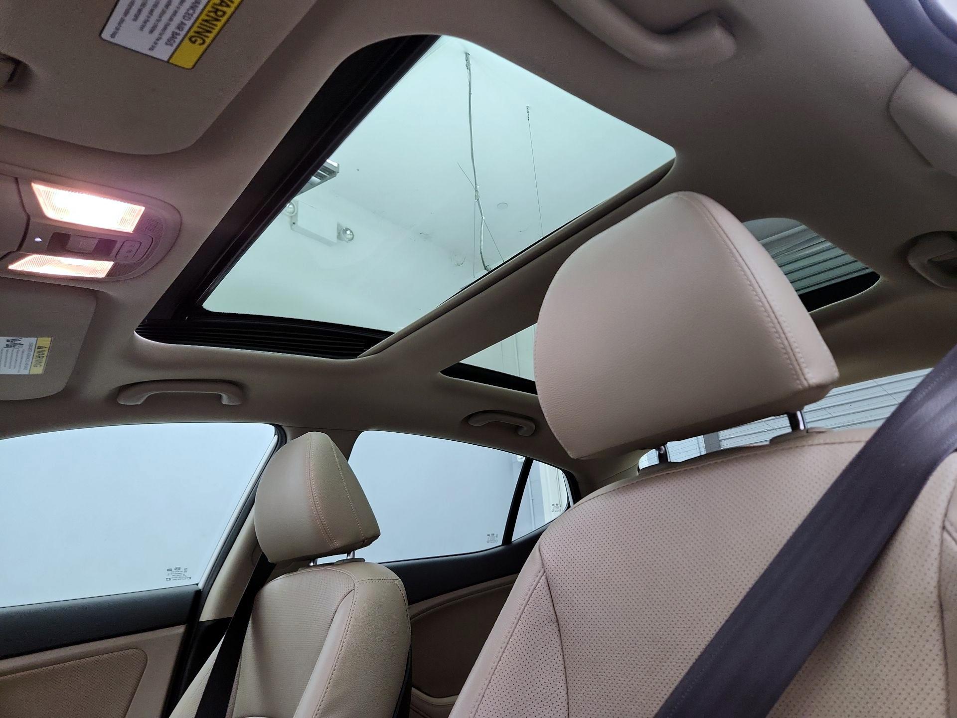 Thumbnail: 2015 Kia Optima - 20