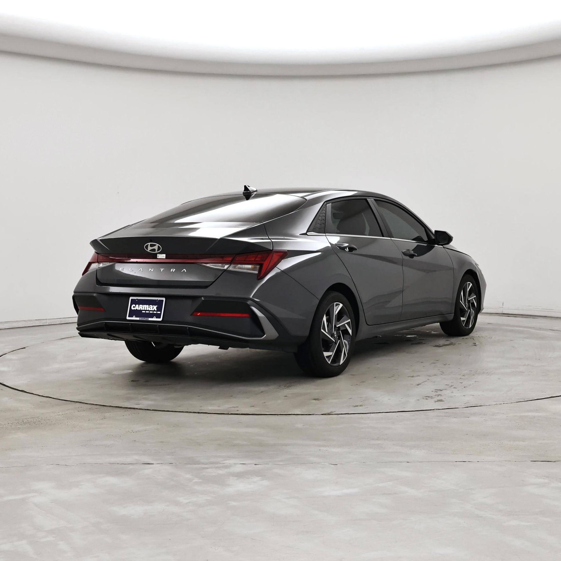 Thumbnail: 2024 Hyundai Elantra - 8