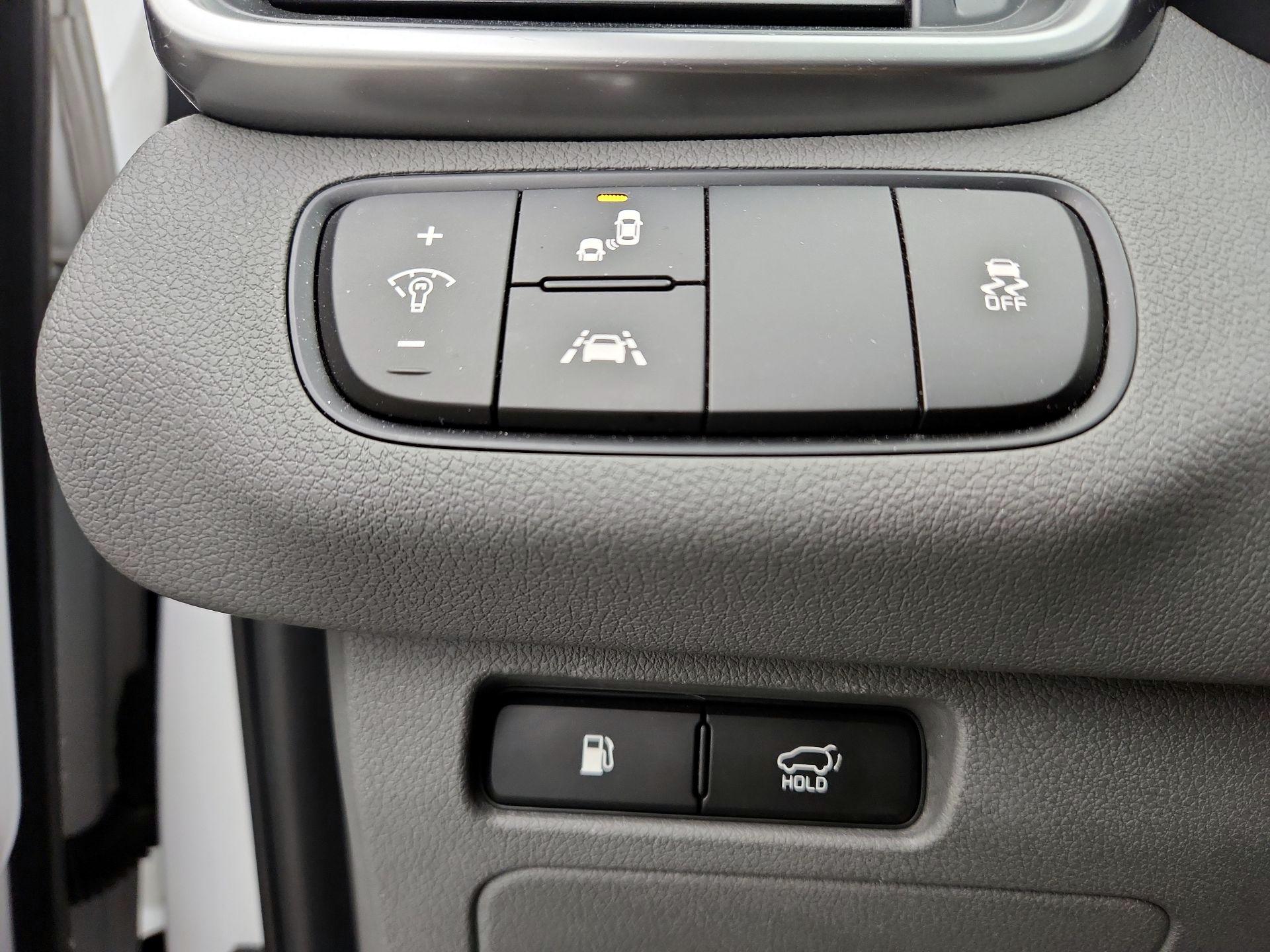 Thumbnail: 2020 Kia Sorento - 13