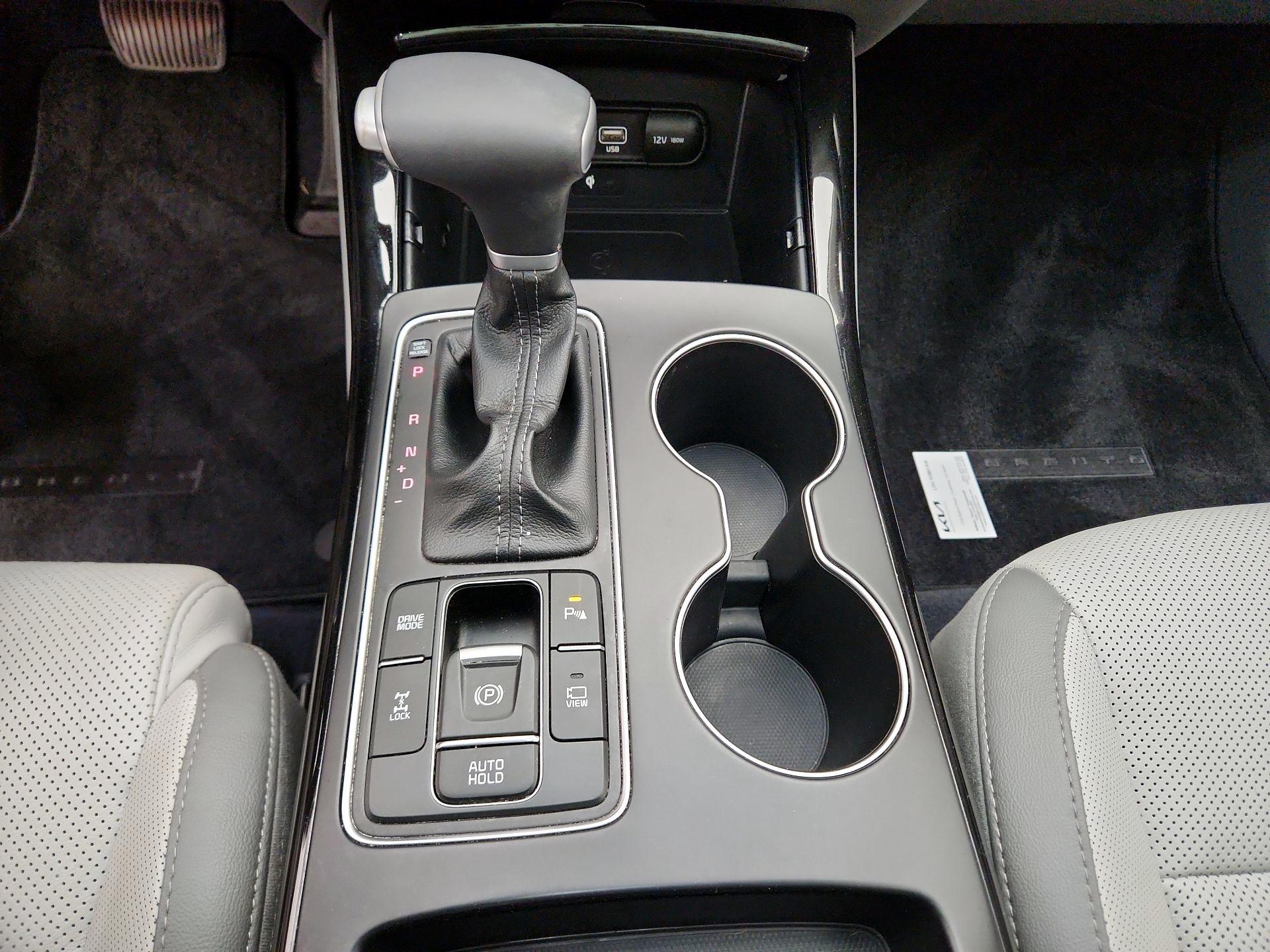 Thumbnail: 2020 Kia Sorento - 18