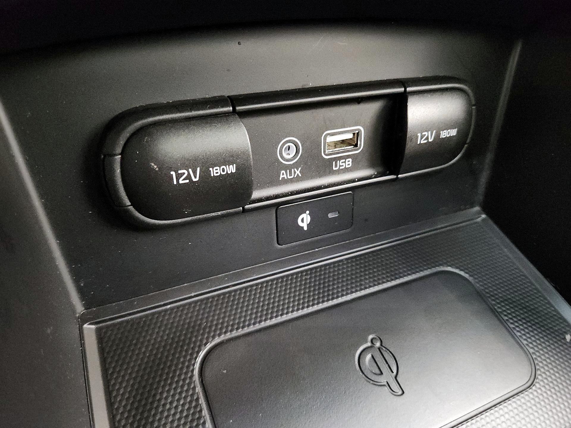 Thumbnail: 2020 Kia Sorento - 19