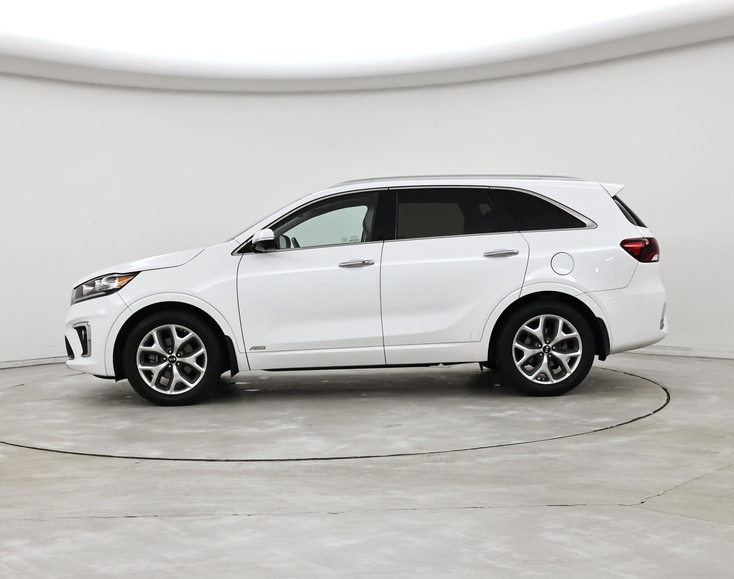 Thumbnail: 2020 Kia Sorento - 3