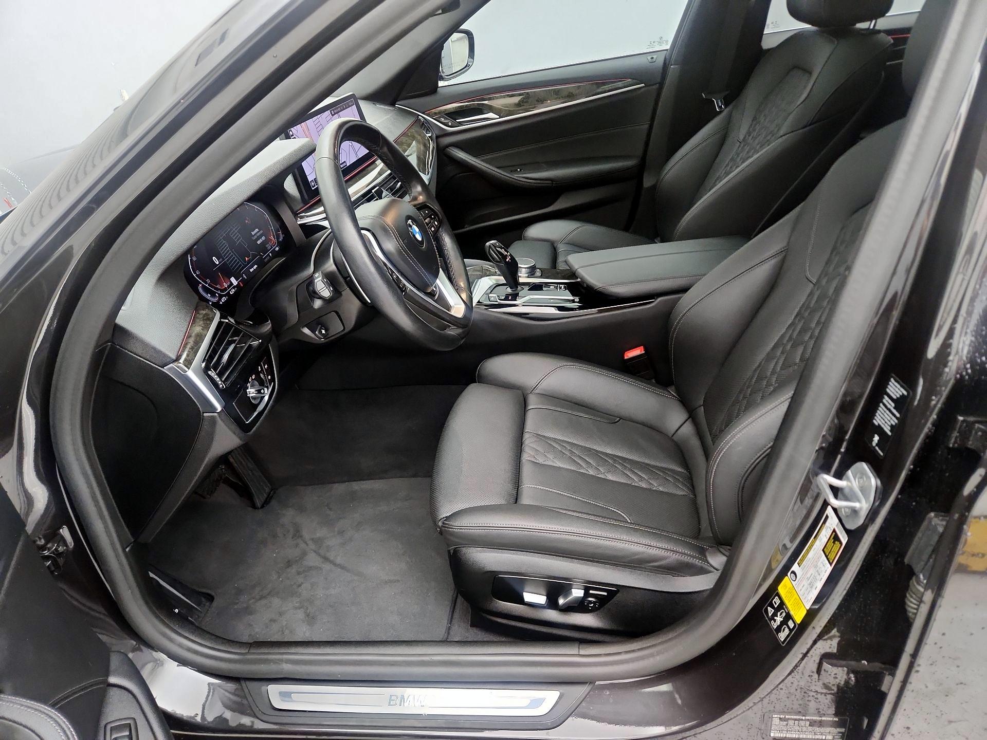 Thumbnail: 2021 BMW 5 Series - 11