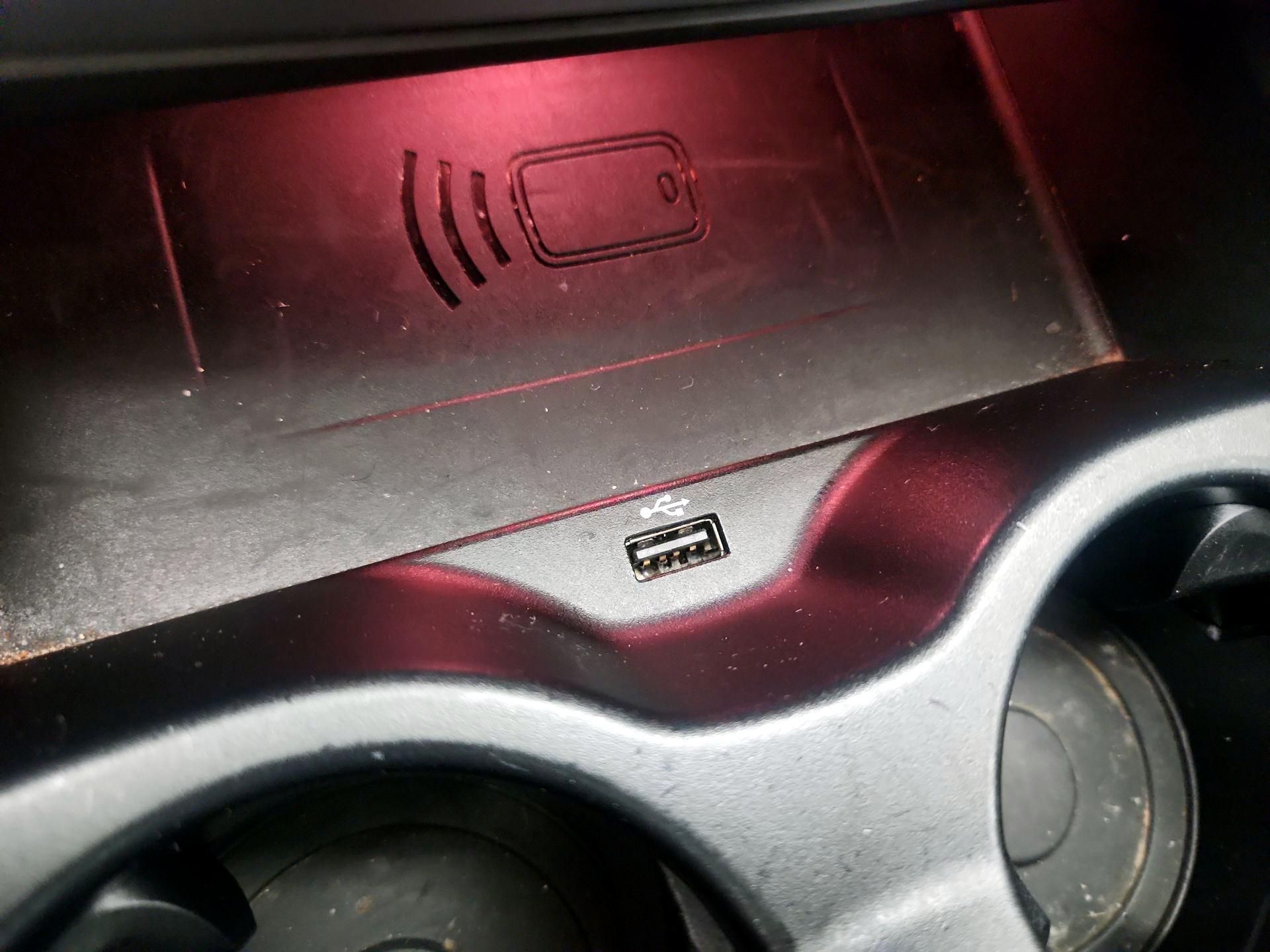 Thumbnail: 2021 BMW 5 Series - 19