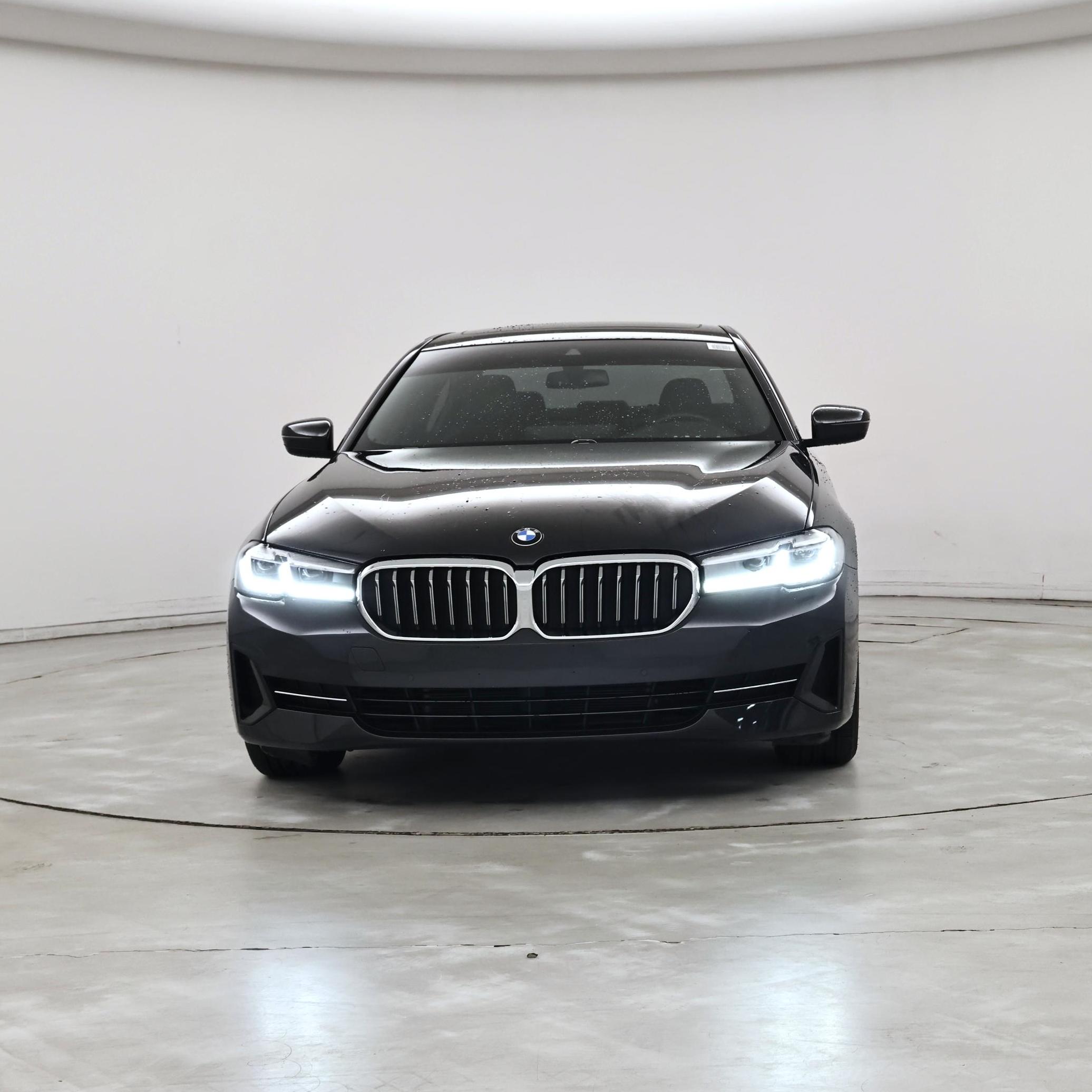 Thumbnail: 2021 BMW 5 Series - 5