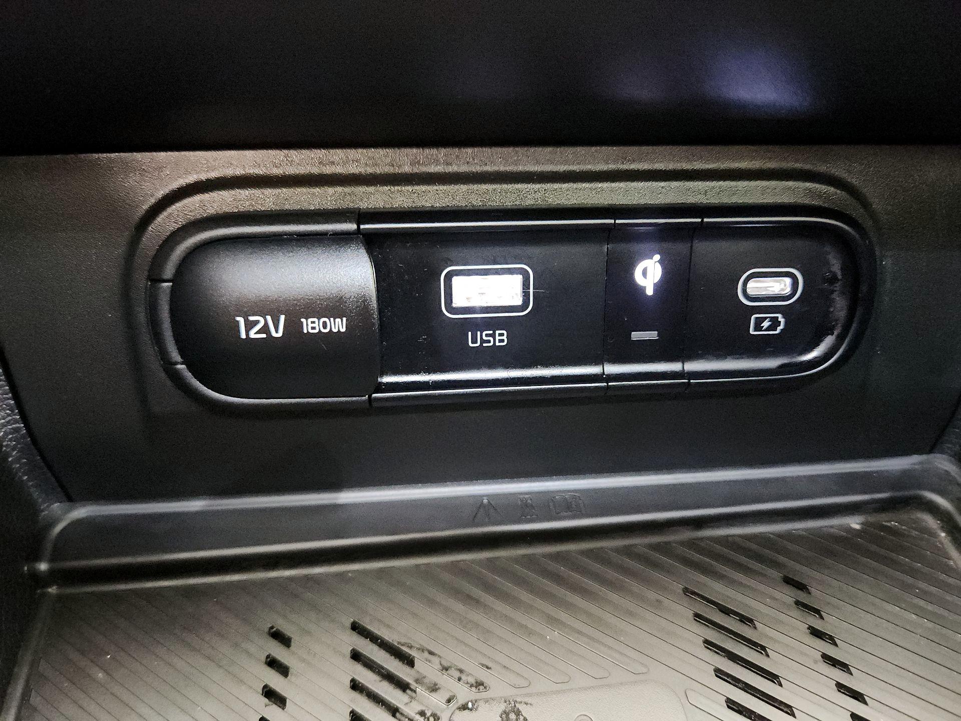 Thumbnail: 2023 Kia Sportage - 19