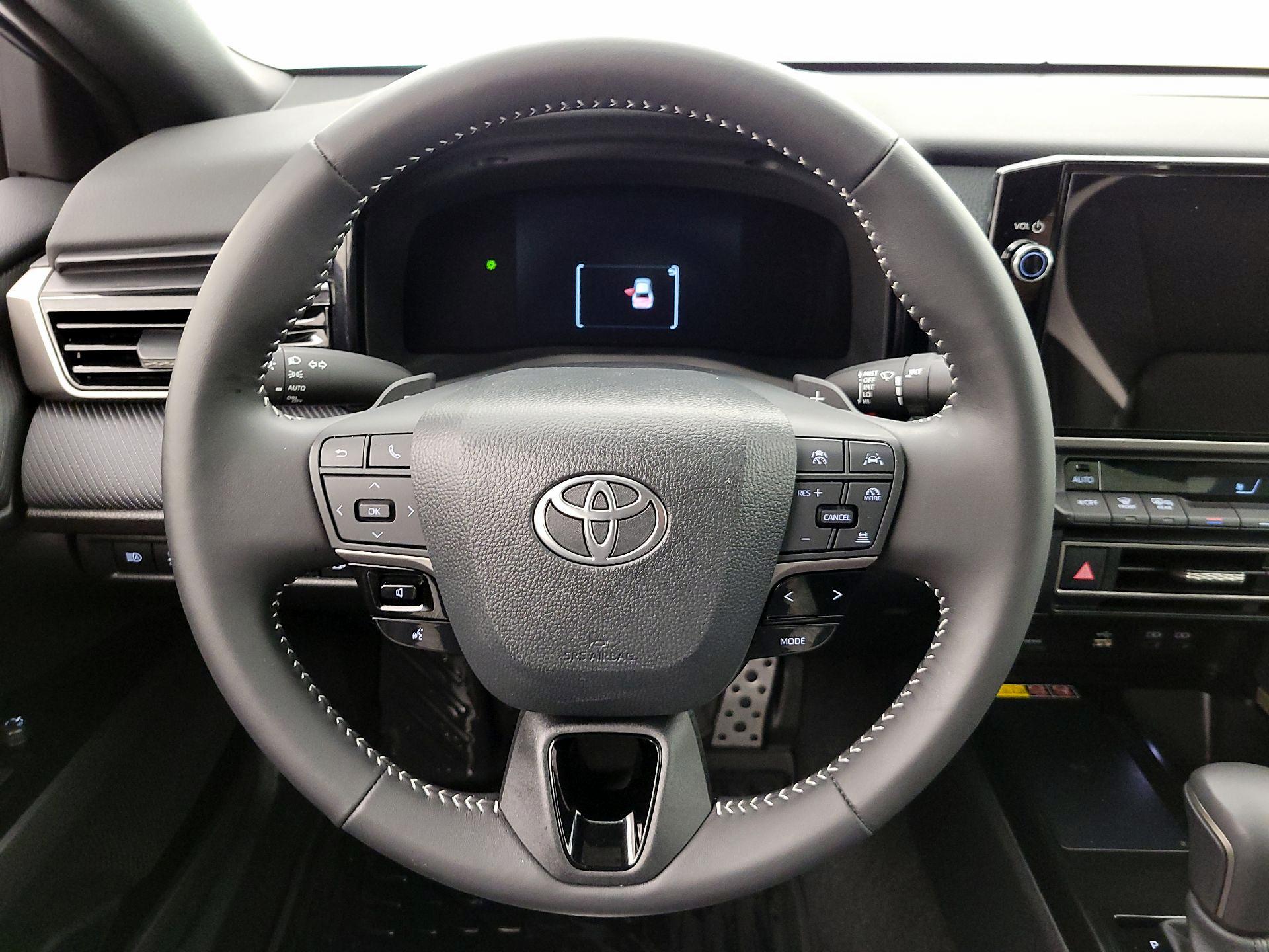 Thumbnail: 2025 Toyota Camry - 10