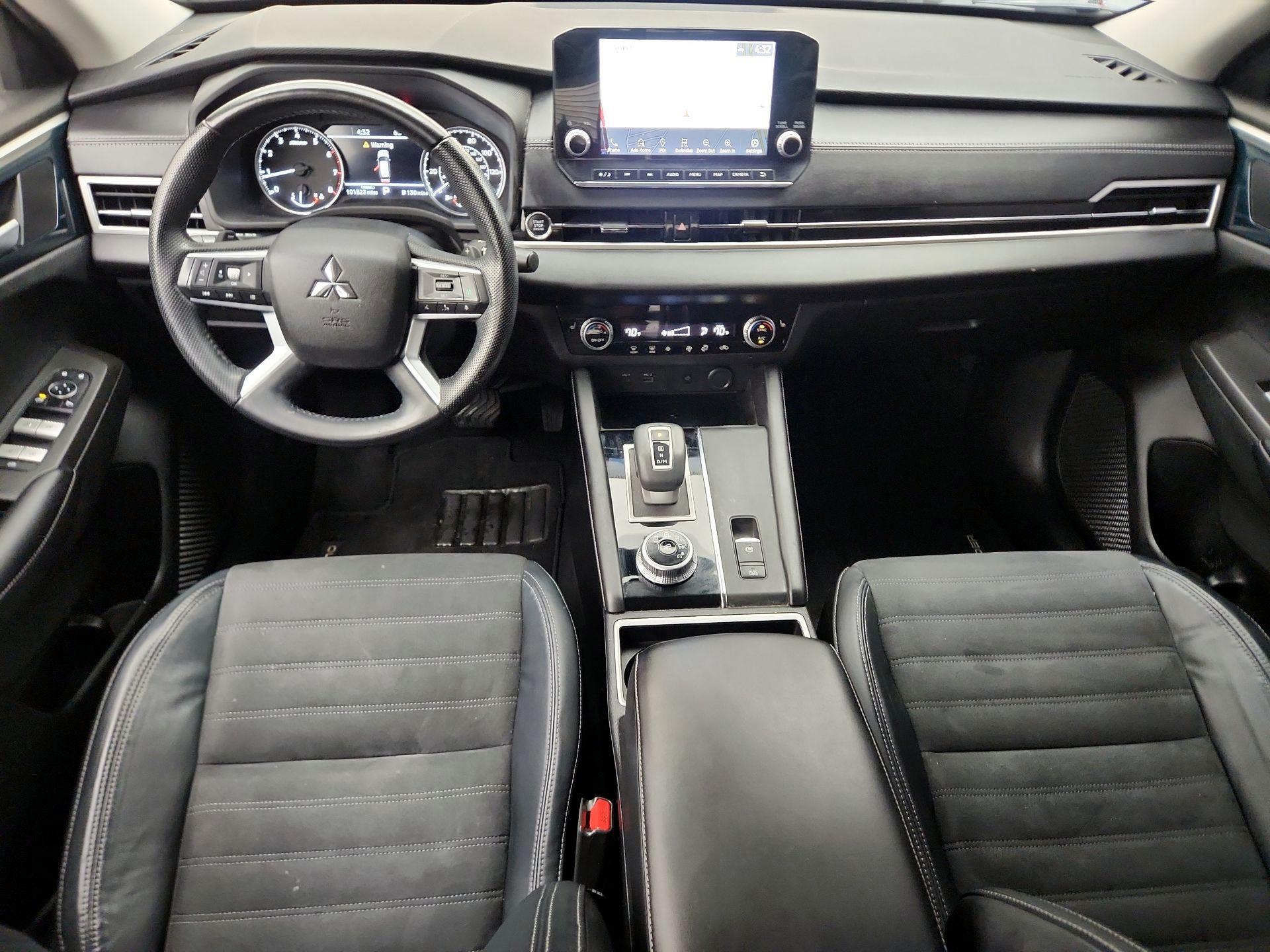 Thumbnail: 2022 Mitsubishi Outlander - 9