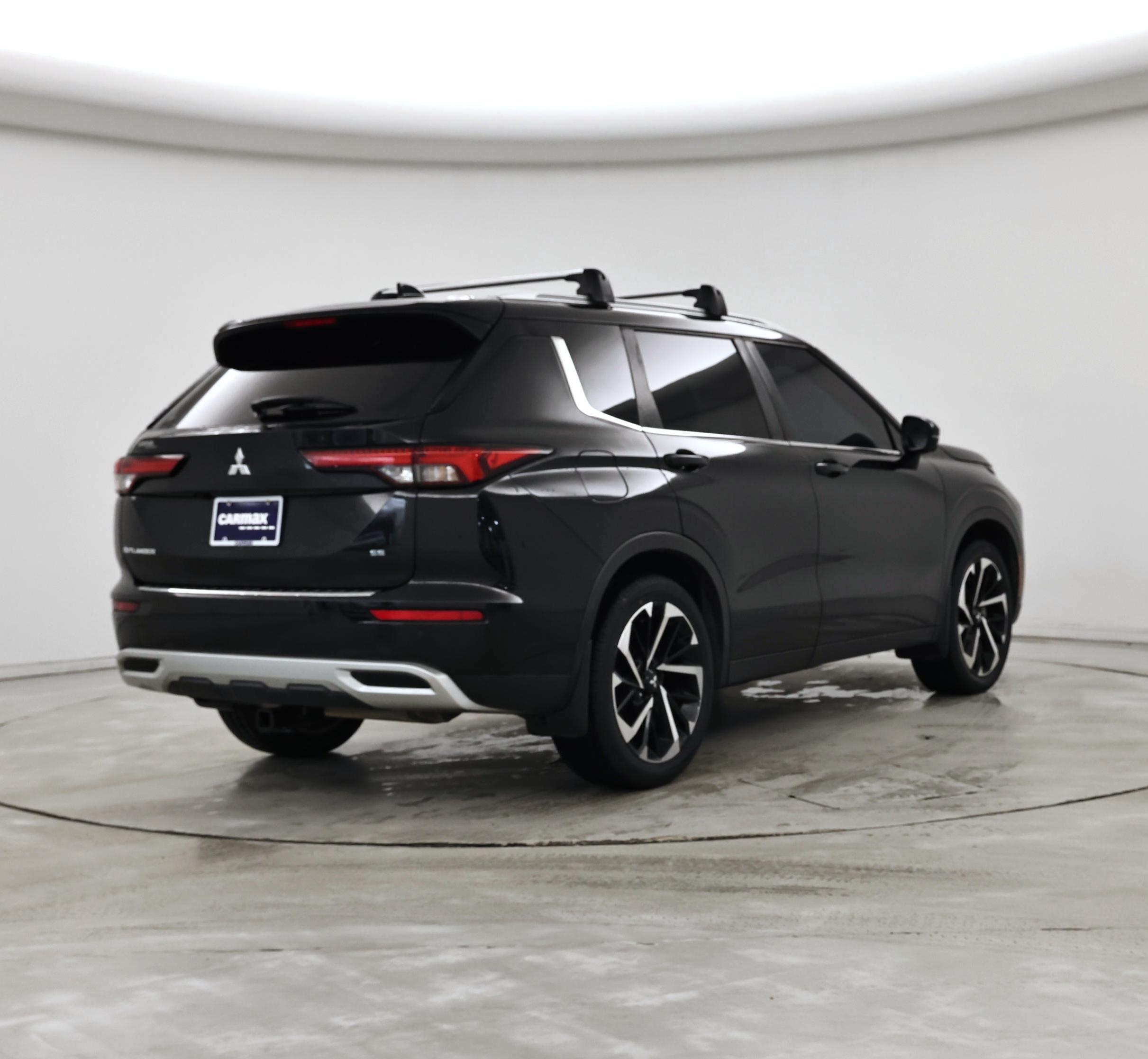 Thumbnail: 2022 Mitsubishi Outlander - 8