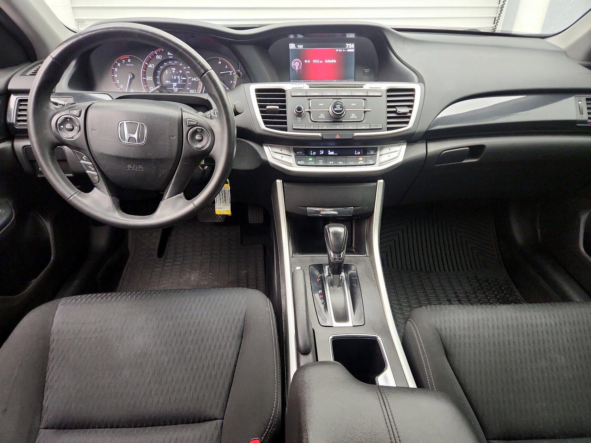 Thumbnail: 2015 Honda Accord - 9
