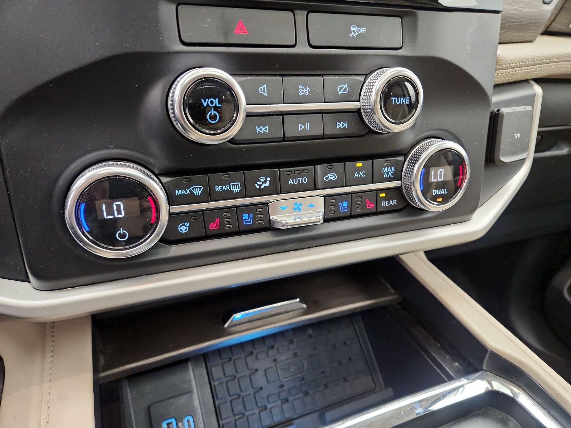 Thumbnail: 2023 Ford Expedition - 17