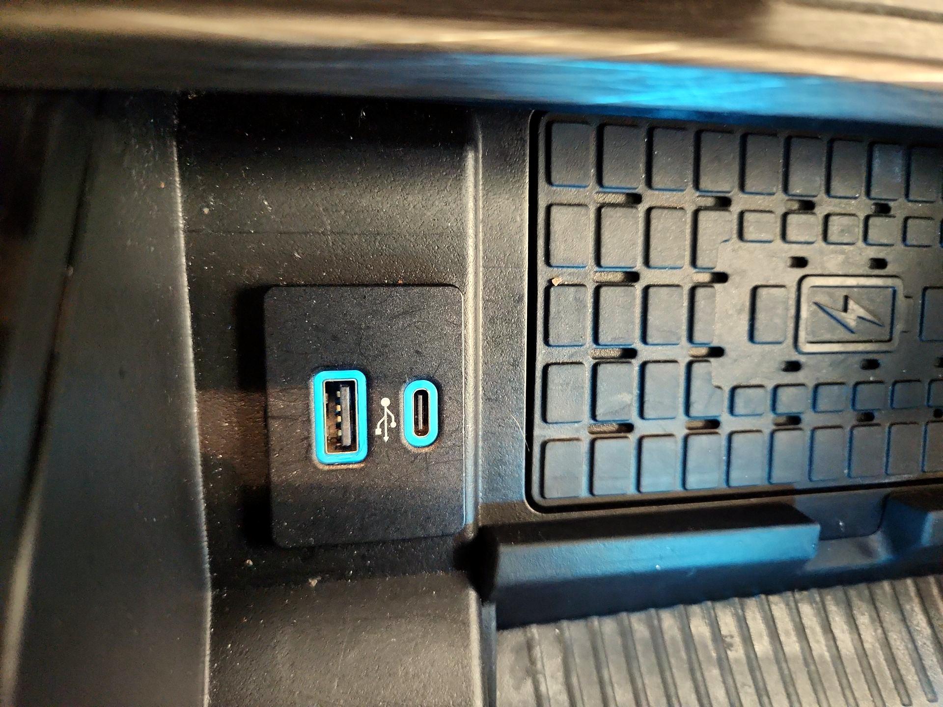 Thumbnail: 2023 Ford Expedition - 19