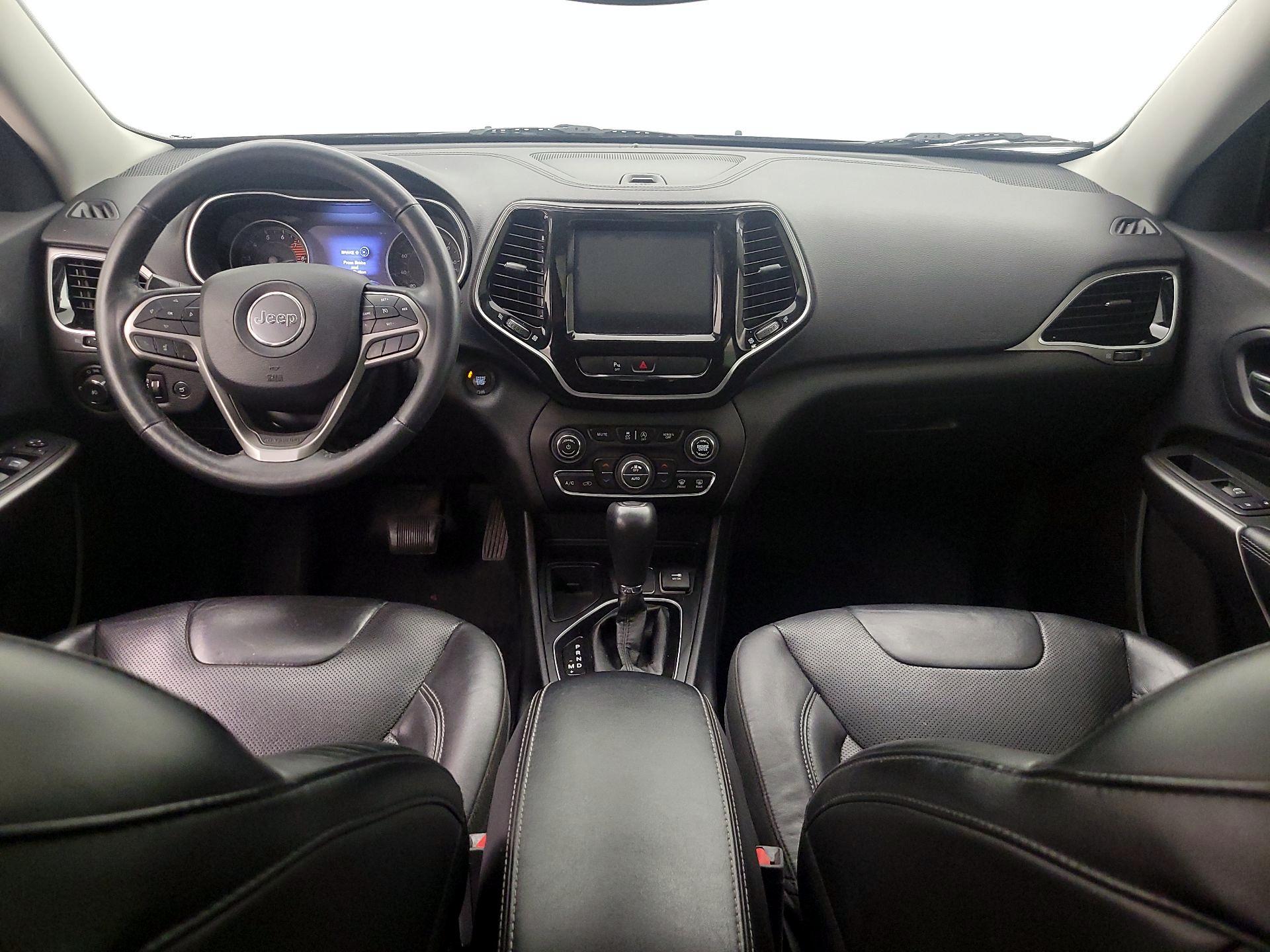 Thumbnail: 2019 Jeep Cherokee - 9