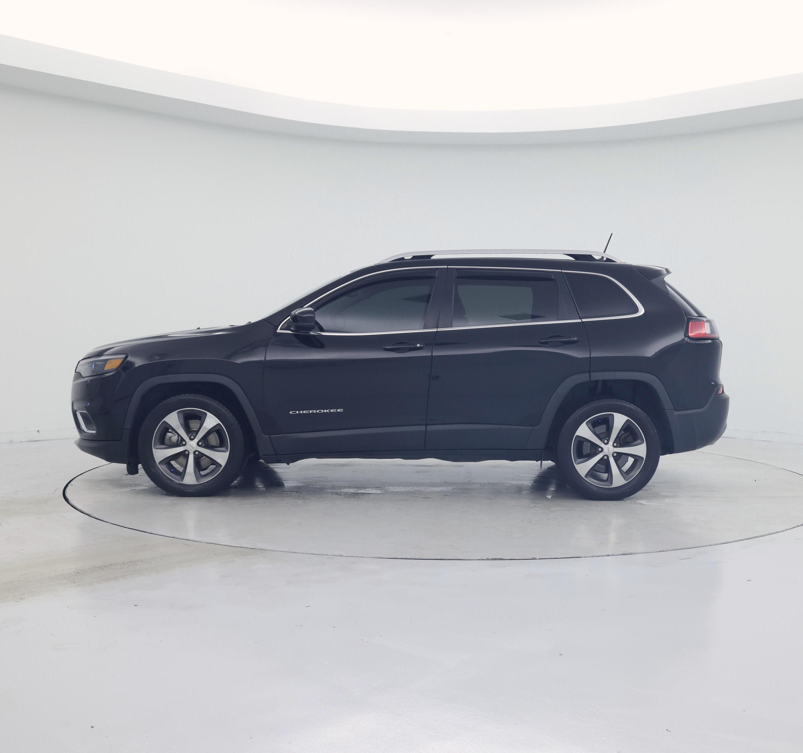 Thumbnail: 2019 Jeep Cherokee - 3