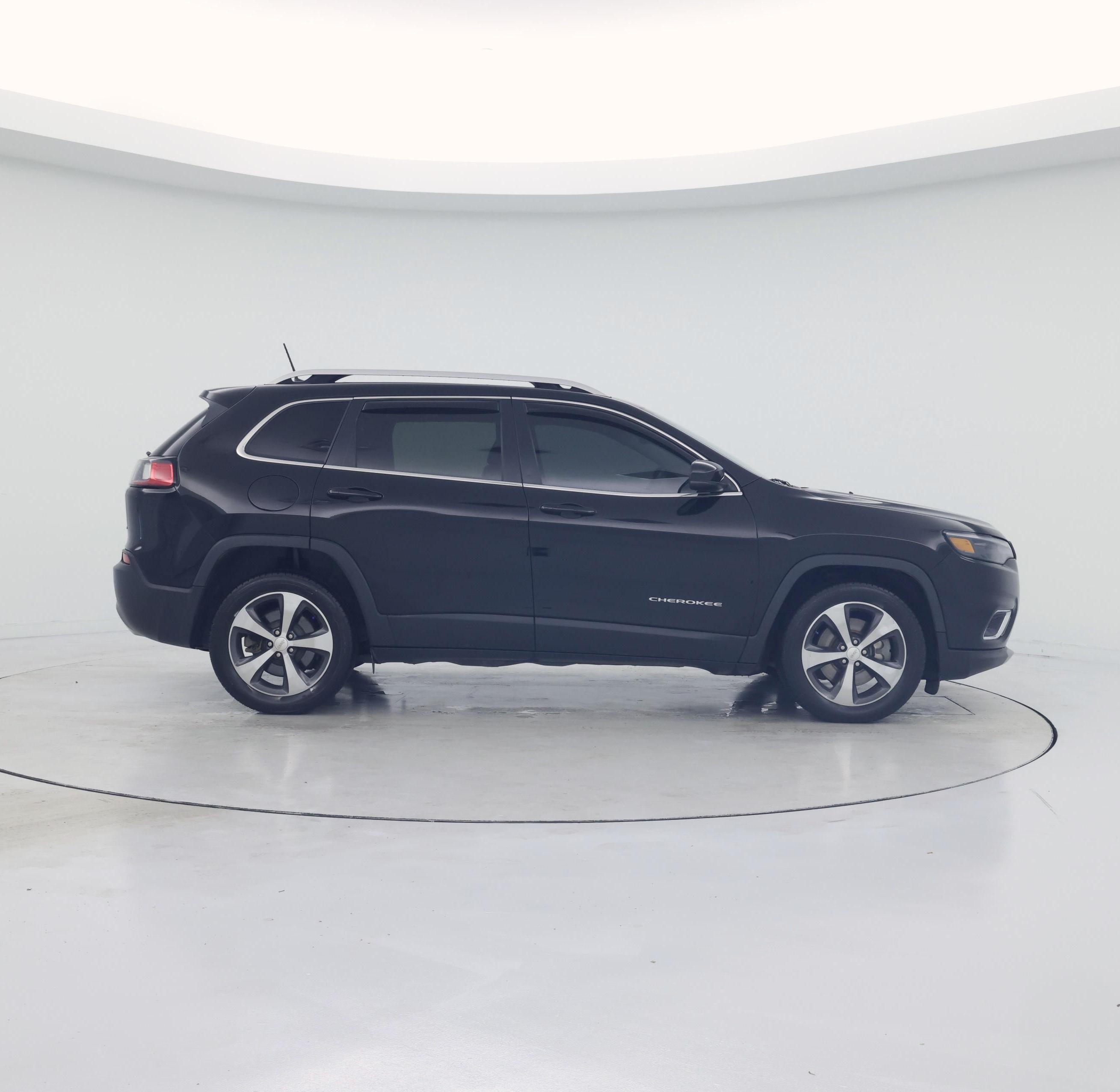 Thumbnail: 2019 Jeep Cherokee - 7