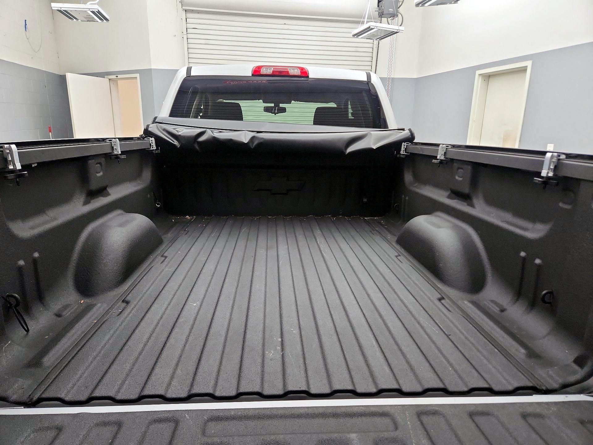 Thumbnail: 2017 Chevrolet Silverado 1500 - 20