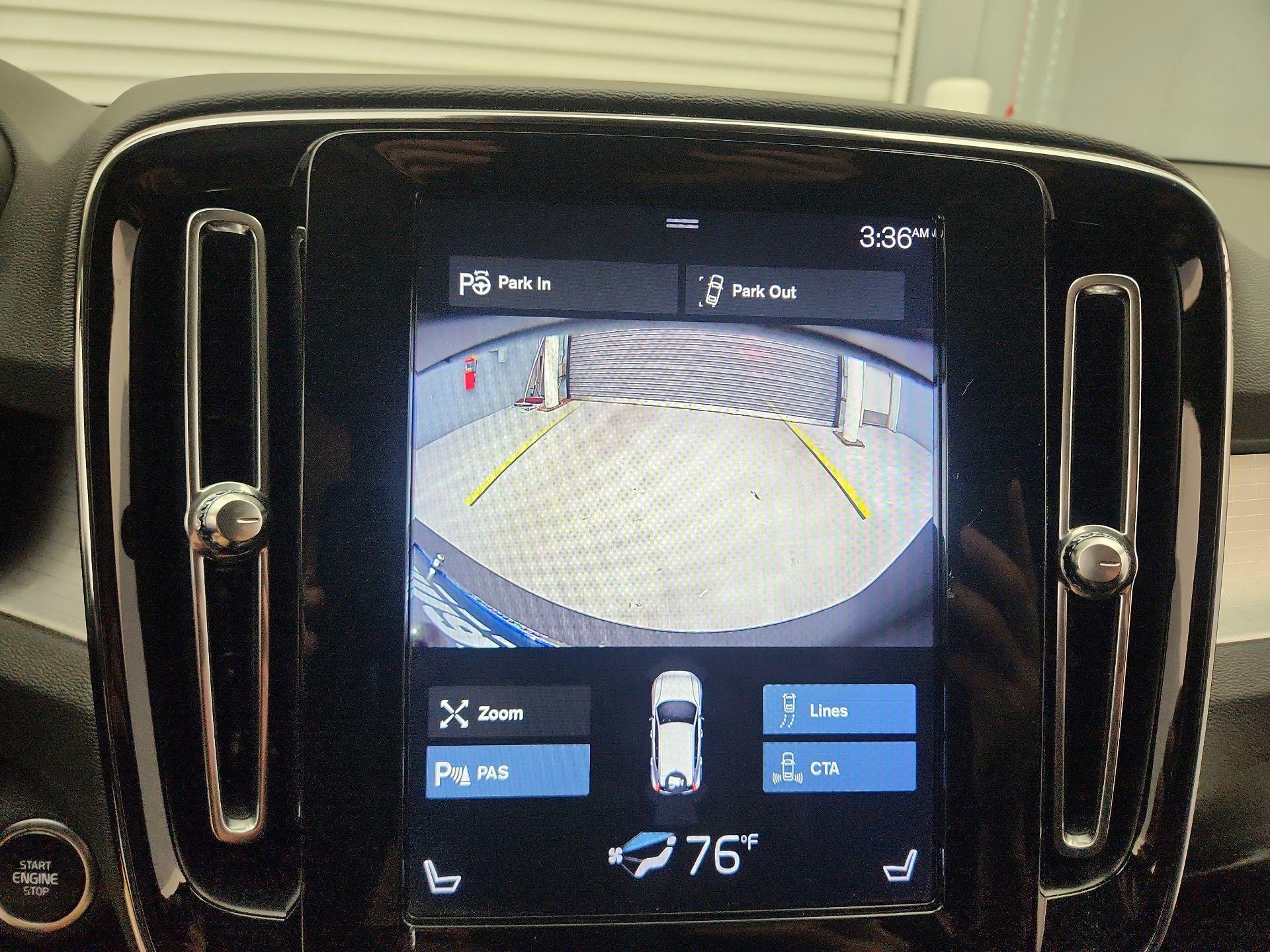 Thumbnail: 2019 Volvo XC40 - 15