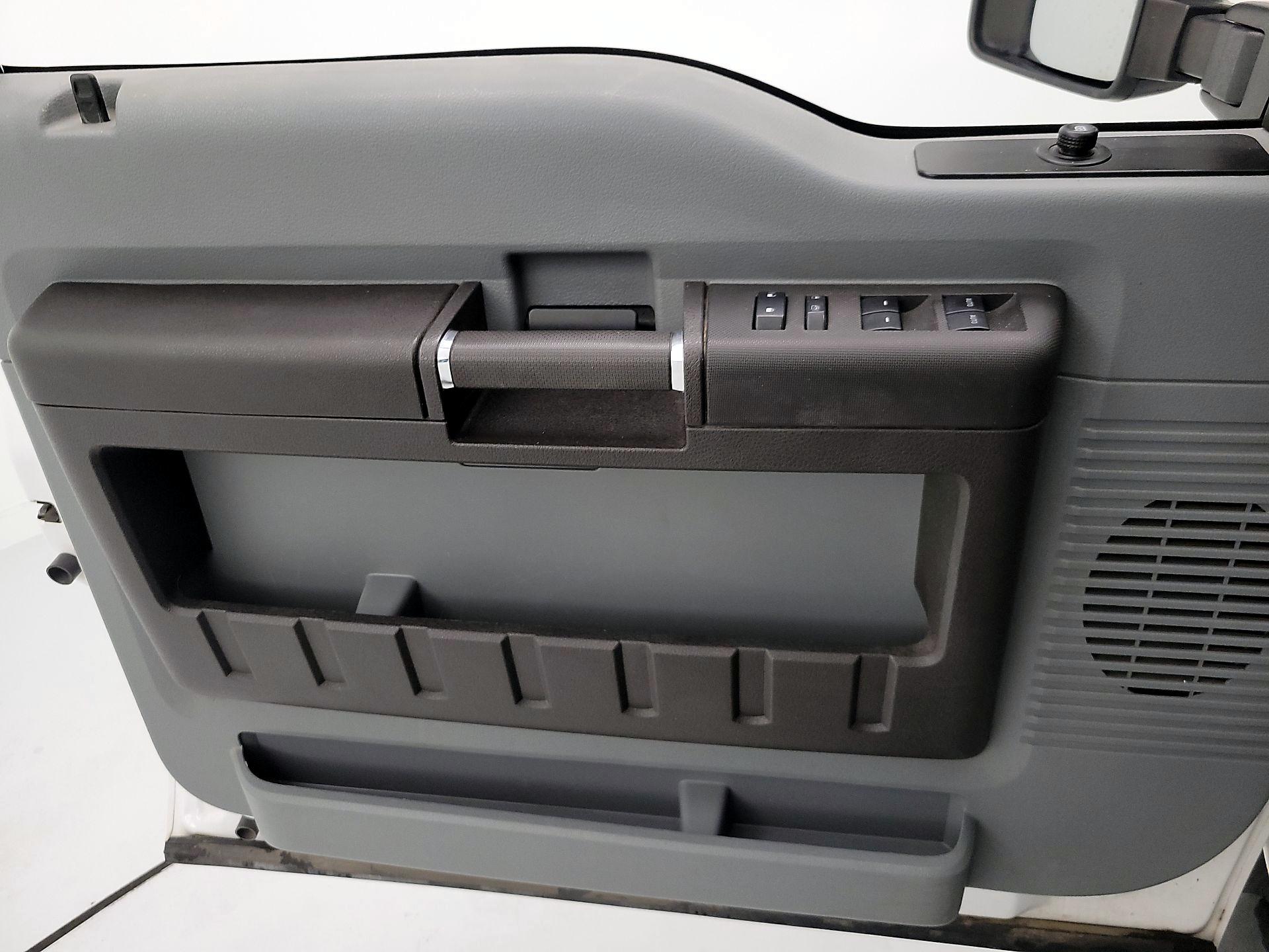 Thumbnail: 2015 Ford F-250 - 12