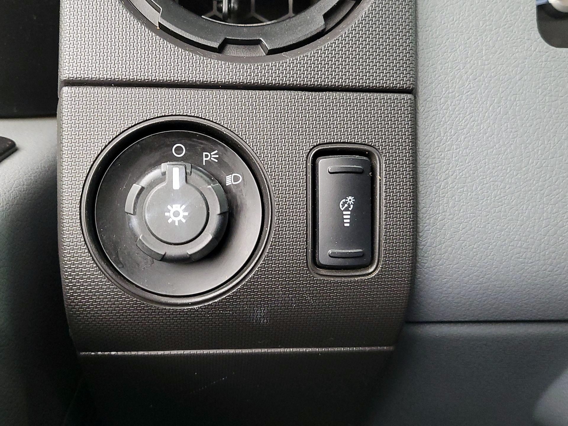 Thumbnail: 2015 Ford F-250 - 13