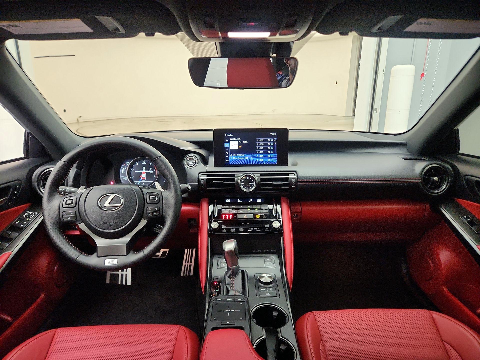 Thumbnail: 2025 Lexus IS - 9