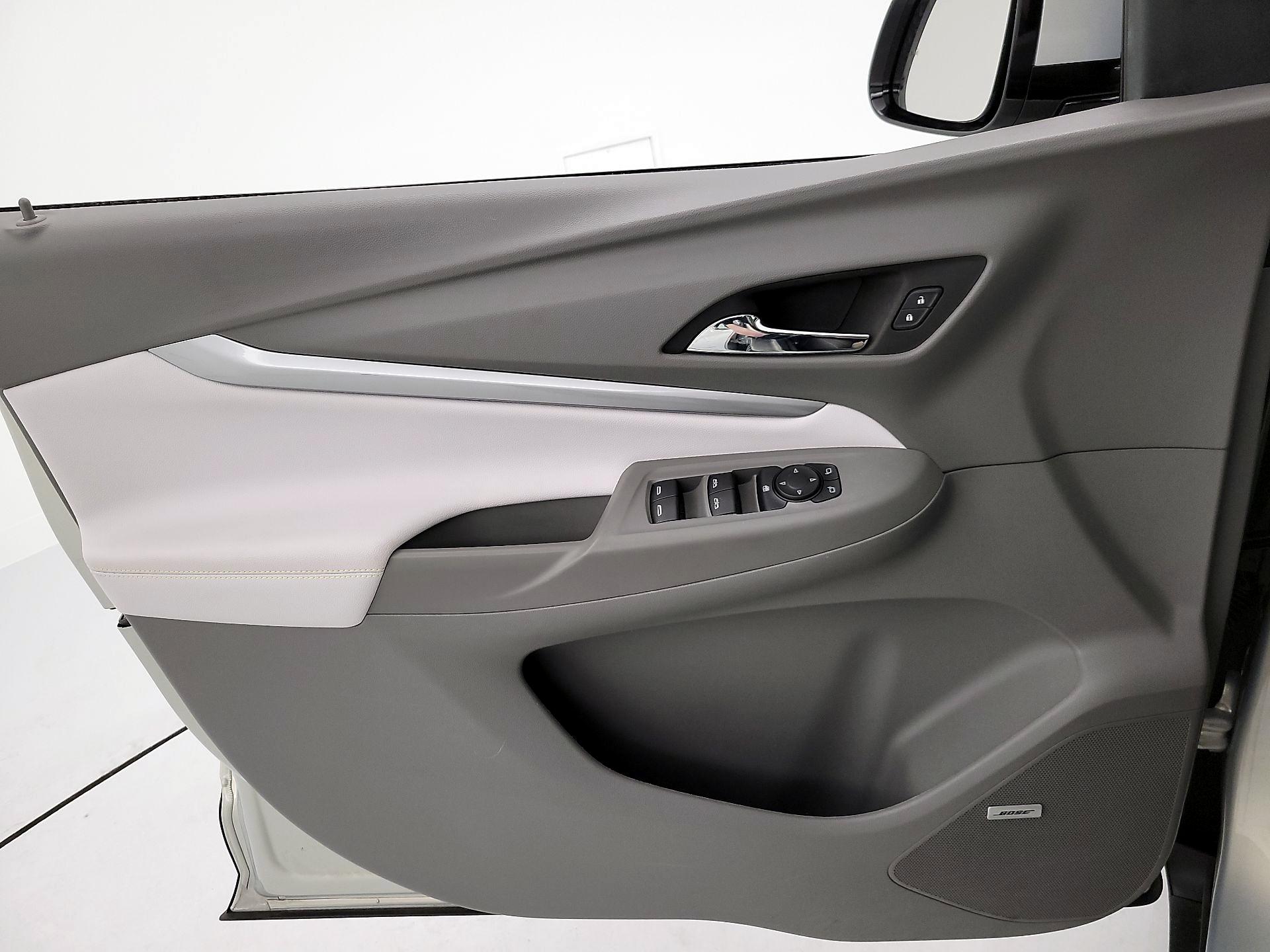 Thumbnail: 2023 Chevrolet Bolt EUV - 12