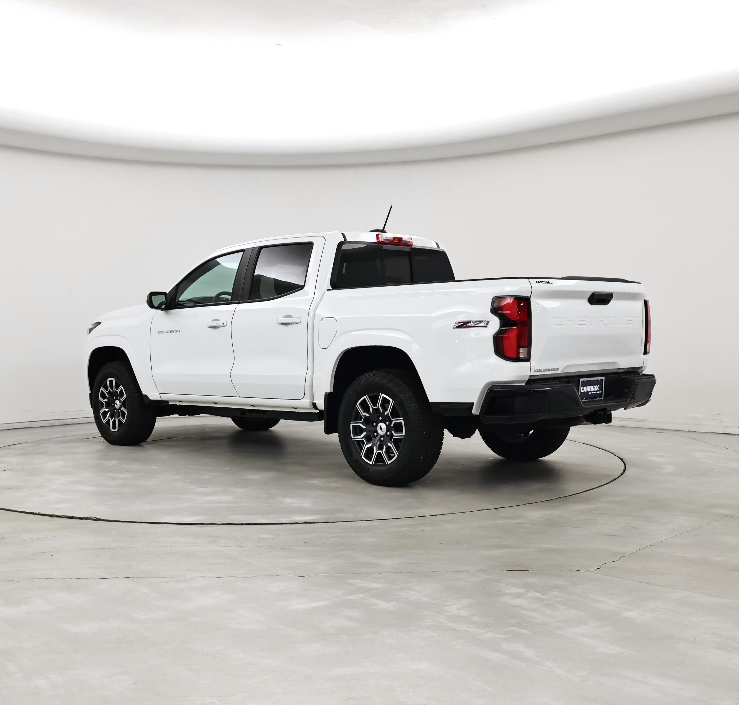 Thumbnail: 2024 Chevrolet Colorado - 2