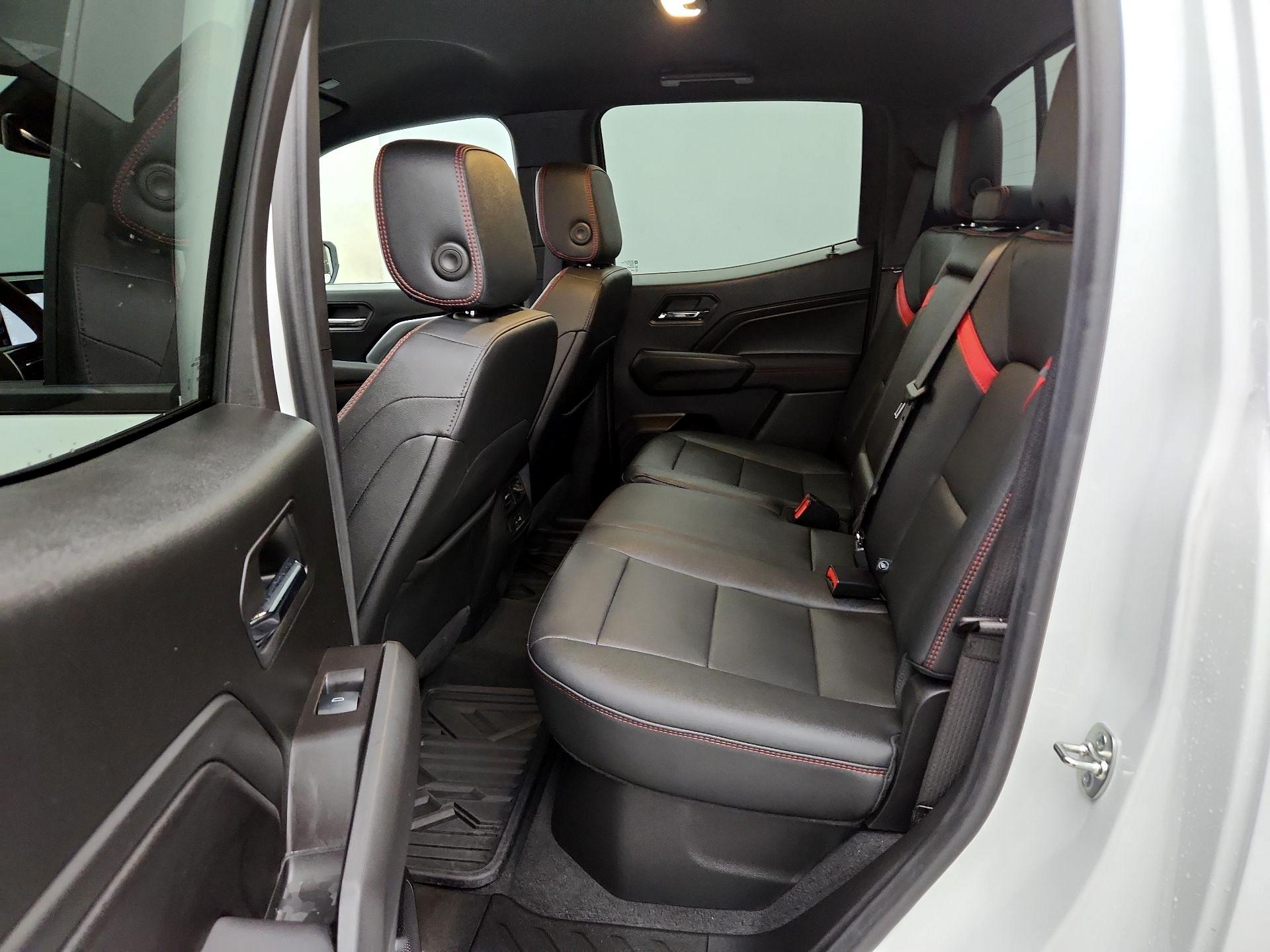 Thumbnail: 2024 Chevrolet Colorado - 20