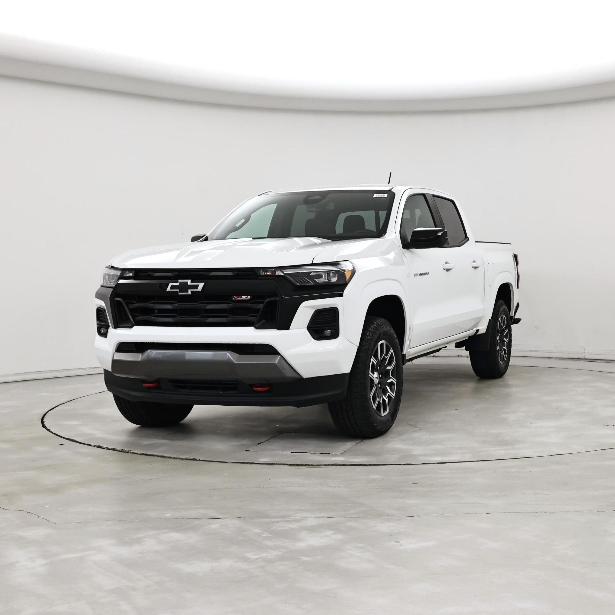 Thumbnail: 2024 Chevrolet Colorado - 4