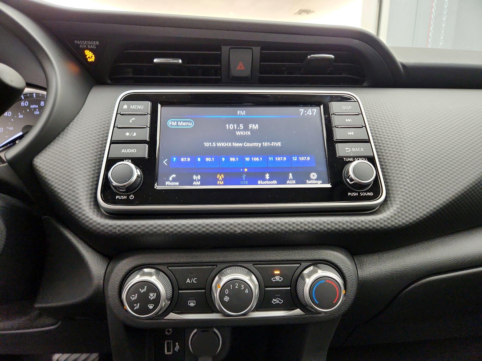 Thumbnail: 2025 Nissan Kicks - 15